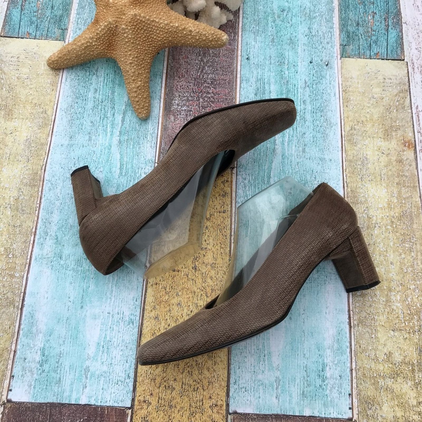 Stuart Weitzman Vintage Stuart Weitzman suede houndstooth chunky heel pump Size US 10 / IT 40 - 9 Thumbnail