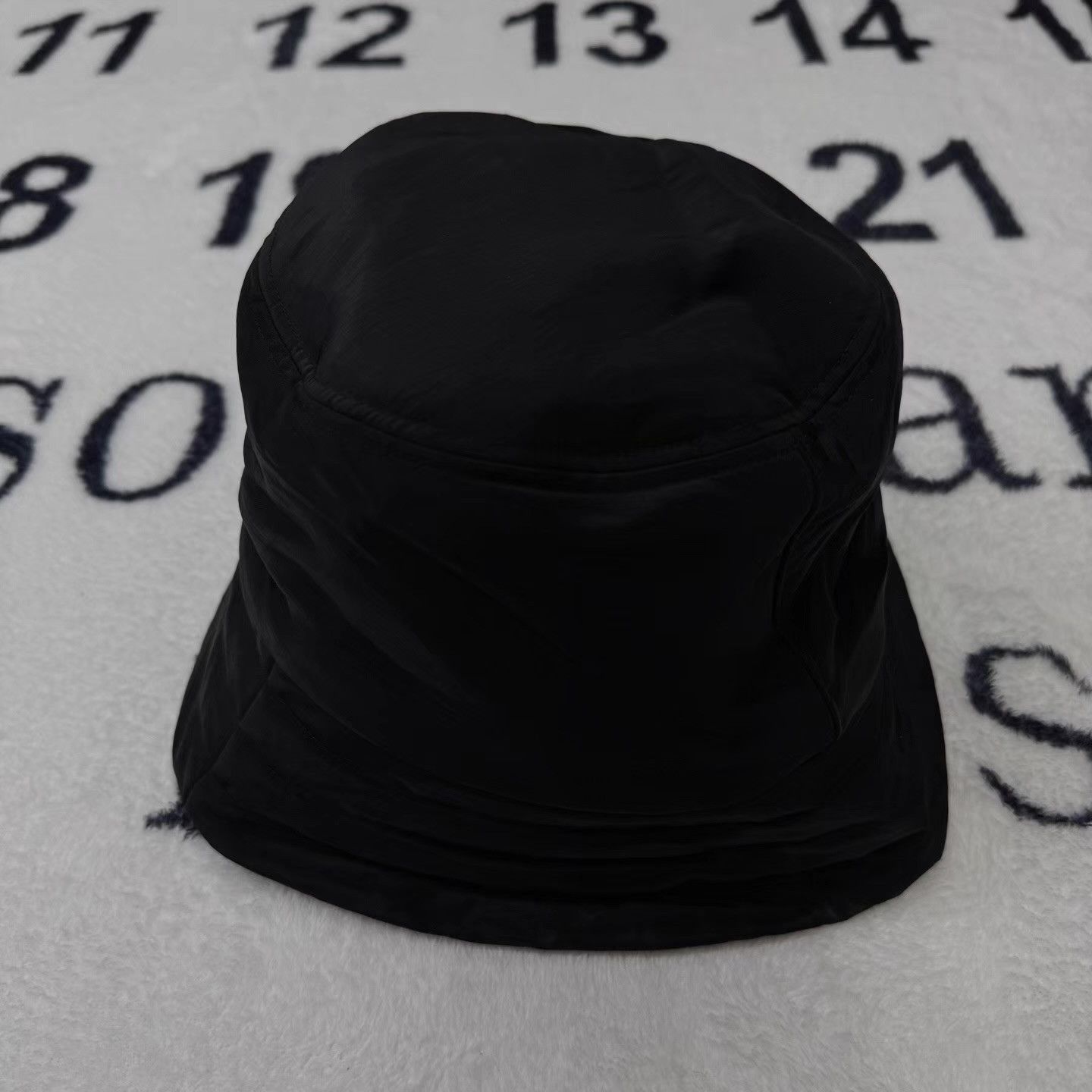 Lululemon Lululemon Black Bucket Hat Q10 Size ONE SIZE - 2 Thumbnail