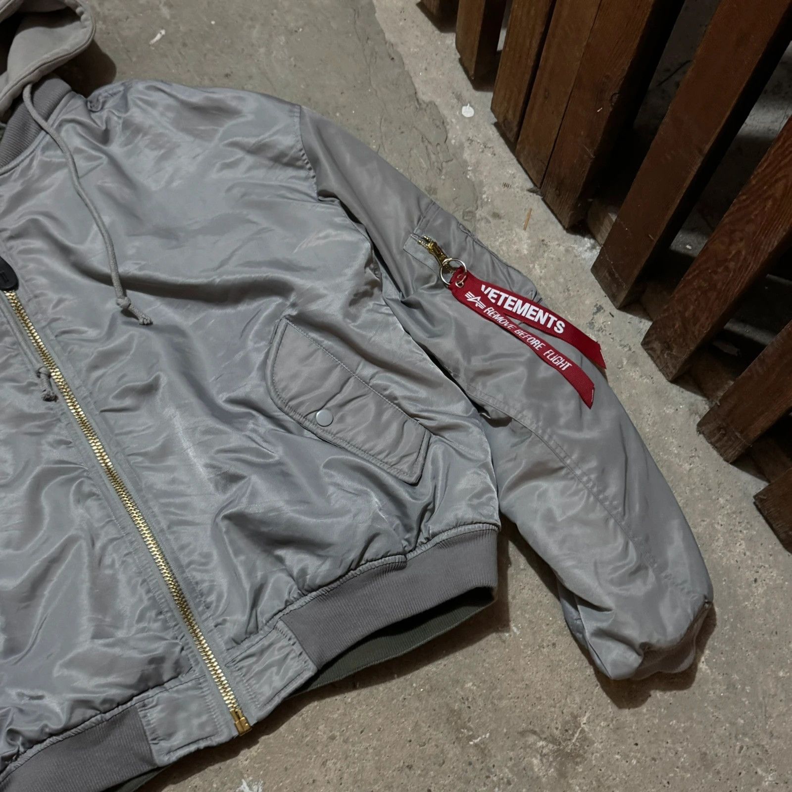 Alpha Industries × Vetements A/W 18 Vetements Alpha industries reversible oversizedbomber Size US XS / EU 42 / 0 - 5 Thumbnail
