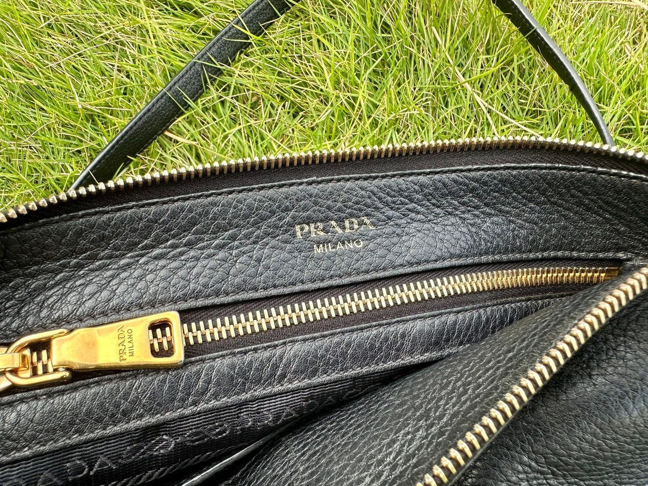 Prada Authentic Prada Vitello Daino Nero Leather Crossbody Bag Size ONE SIZE - 8 Thumbnail
