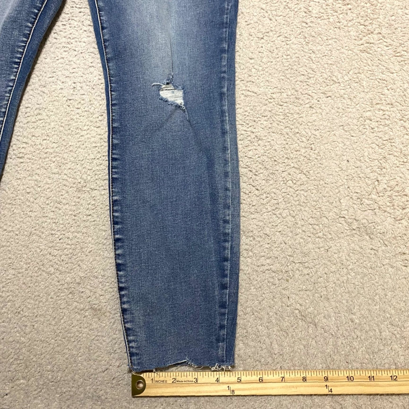 Vintage KUT from the Kloth Womens Jeans 14 Blue Denim High Rise Ankle Distress Raw Hem 5-Pocket Design Size 36" / US 14 / IT 50 - 5 Thumbnail