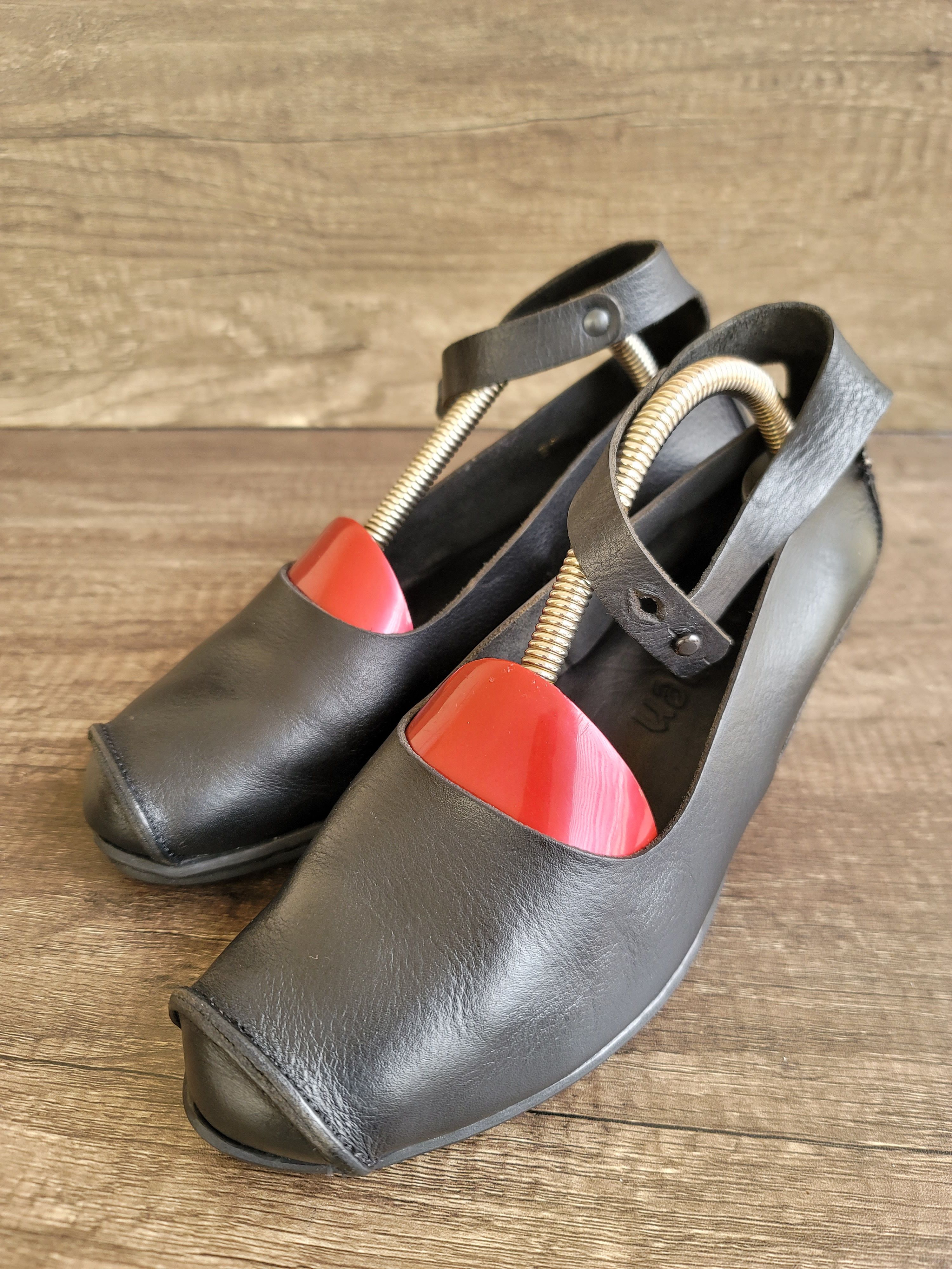 Trippen Trippen Mary Jane Leather Shoes Women's 37 US 6.5-7. Size US 7 / IT 37 - 3 Thumbnail