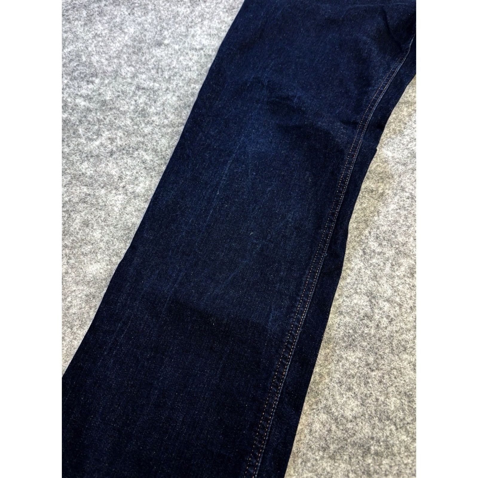 Vintage Everyday Jeans Men’s W32 L29 Short Blue Denim Zip Fly Straight Leg Pant 32S Mens Regular Straight Denim Jeans Size US 32 / EU 48 - 4 Thumbnail
