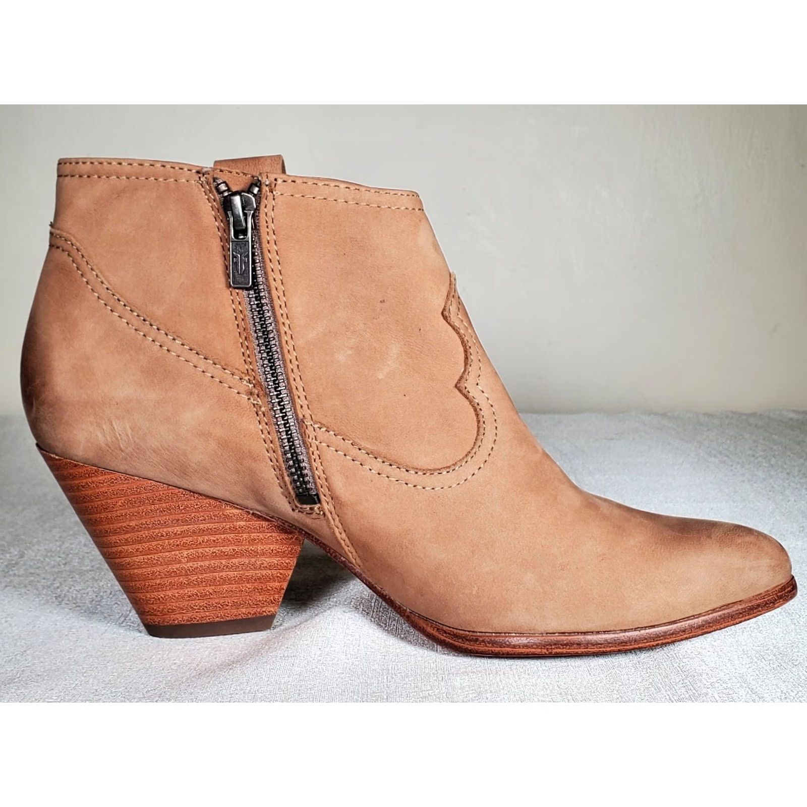 Frye Frye Rory Ankle Boots Beige Leather Womens Bootie US 9 Size US 9 / IT 39 - 5 Thumbnail