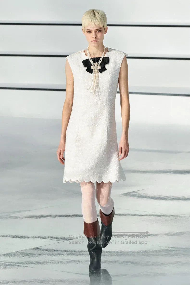 Chanel Chanel Heavy industry pearl rhinestone bow dress Size XXS / US 00 / IT 34 - 6 Thumbnail