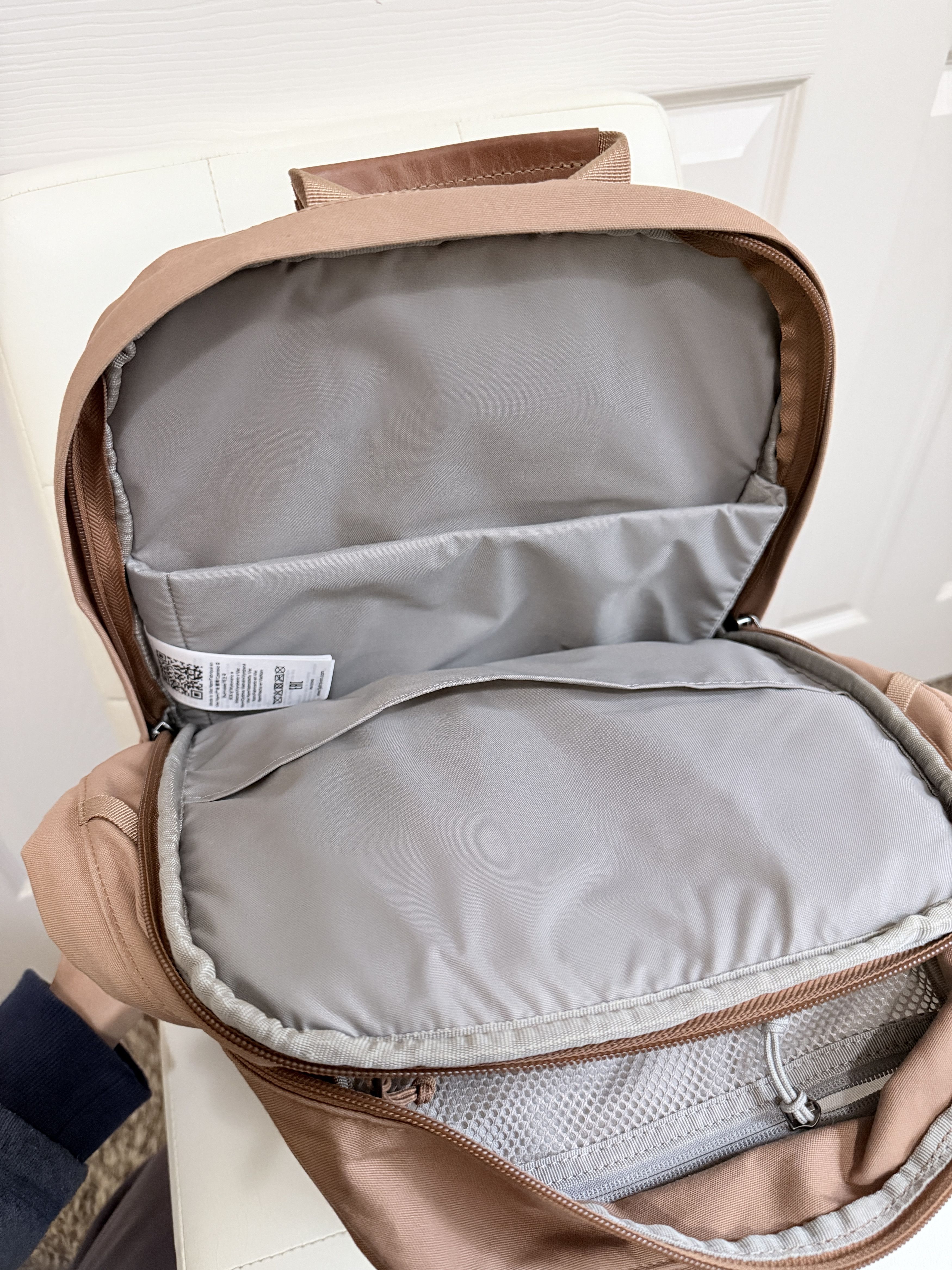 Fjallraven Raven 28L Backpack - Khaki Dust Color Size ONE SIZE - 7 Thumbnail