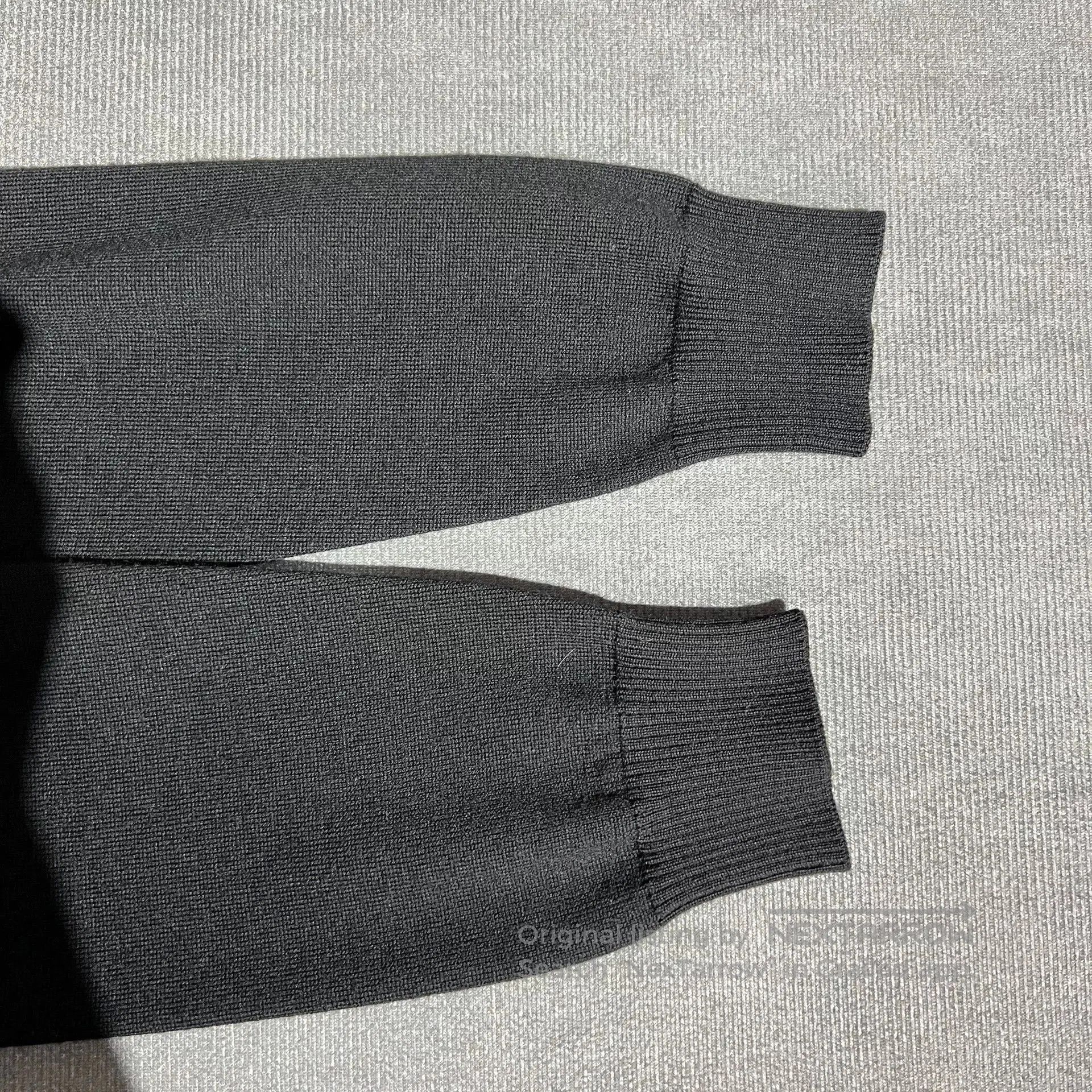 Fendi Fendi Black Collar Logo Wool Sweater. Size US M / EU 48-50 / 2 - 5 Thumbnail