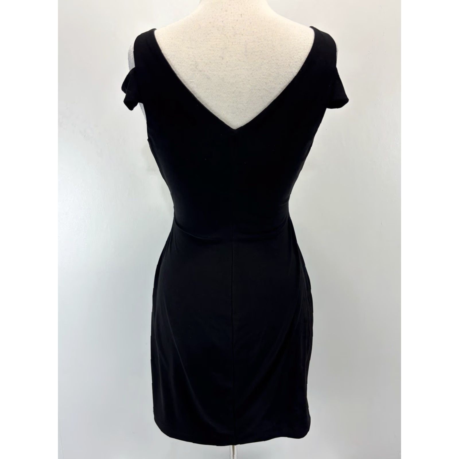 Ralph Lauren Lauren Ralph Lauren Faux Wrap Dress Sz 8p Petite Black Ruched Side Open Shoulder Size M / US 6-8 / IT 42-44 - 3 Thumbnail