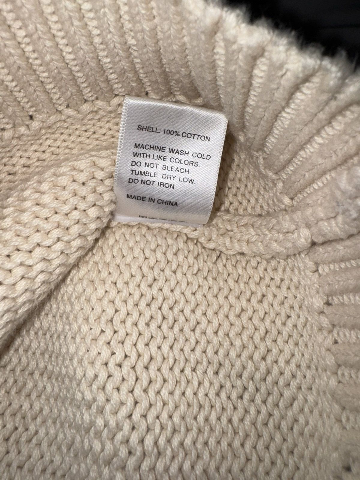 Sinclair Global EXCLUSIVE SINCLAIR GLOBAL KNIT SWEATER Size US L / EU 52-54 / 3 - 4 Thumbnail