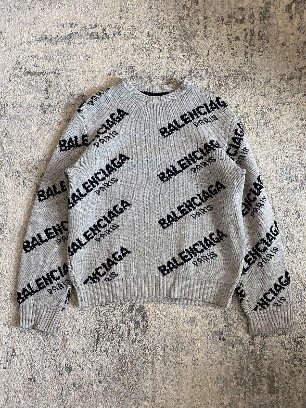 Balenciaga Balenciaga Paris Allover Knit Sweat Size US S / EU 44-46 / 1 - 1 Thumbnail
