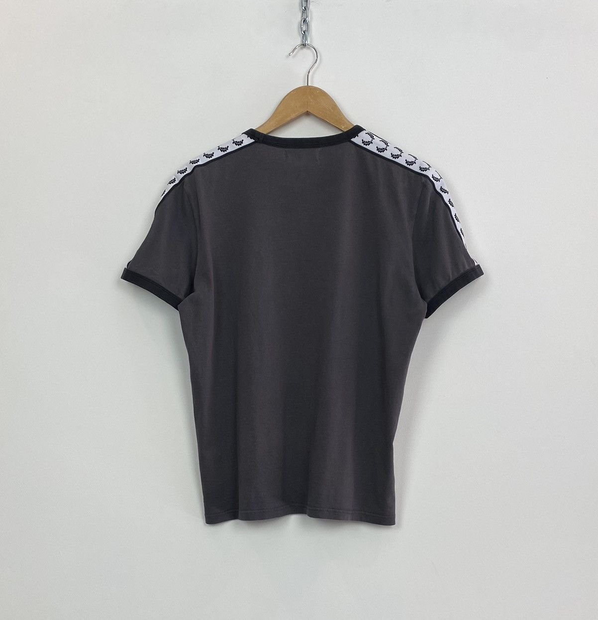 Fred Perry Fred Perry Round Neck Short Sleeve T-shirt Size Medium Grey Size US M / EU 48-50 / 2 - 8 Thumbnail