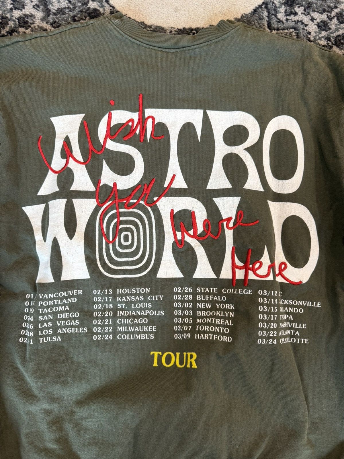 Travis Scott Travis Scott Astroworld Tour Skipping Bear Crewneck Size US M / EU 48-50 / 2 - 5 Thumbnail