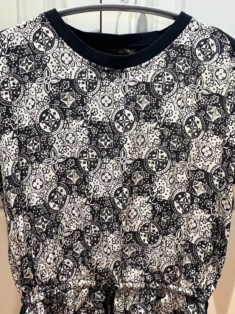 Louis Vuitton Louis Vuitton Short Sleeve Dress Size XS / US 0-2 / IT 36-38 - 4 Thumbnail