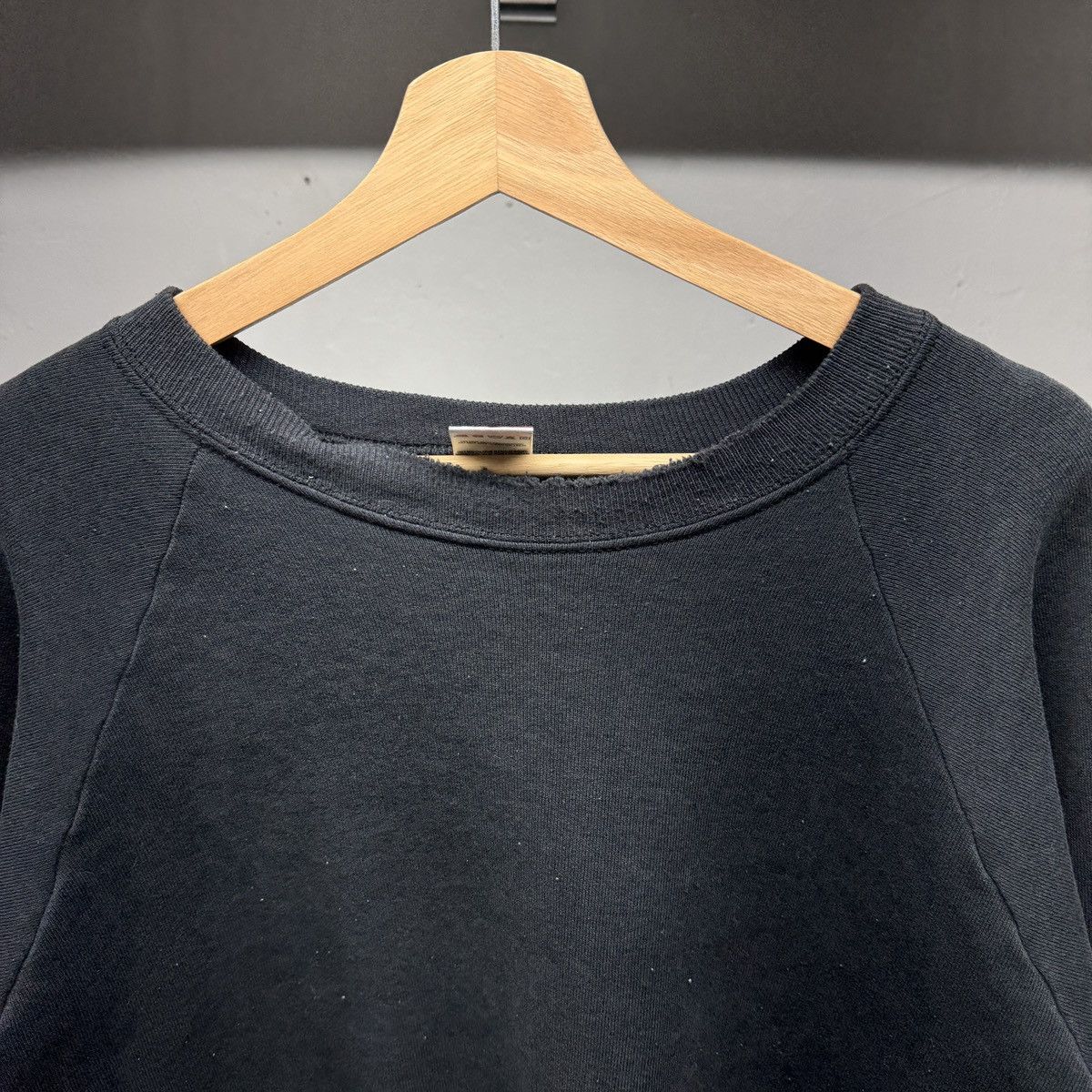 Vintage 90s Thrashed Faded Distressed Raglan Sweatshirt ERD Grunge Size US XL / EU 56 / 4 - 3 Thumbnail