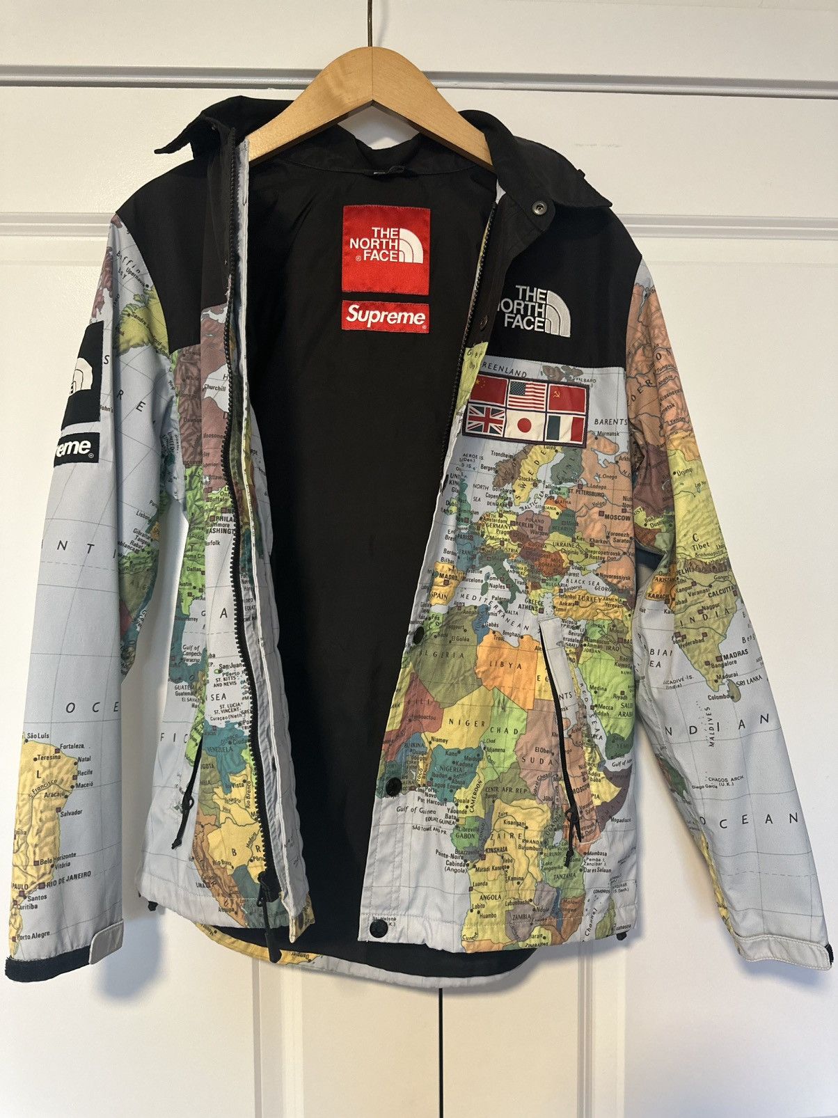 Supreme x The North Face Atlas Jacket