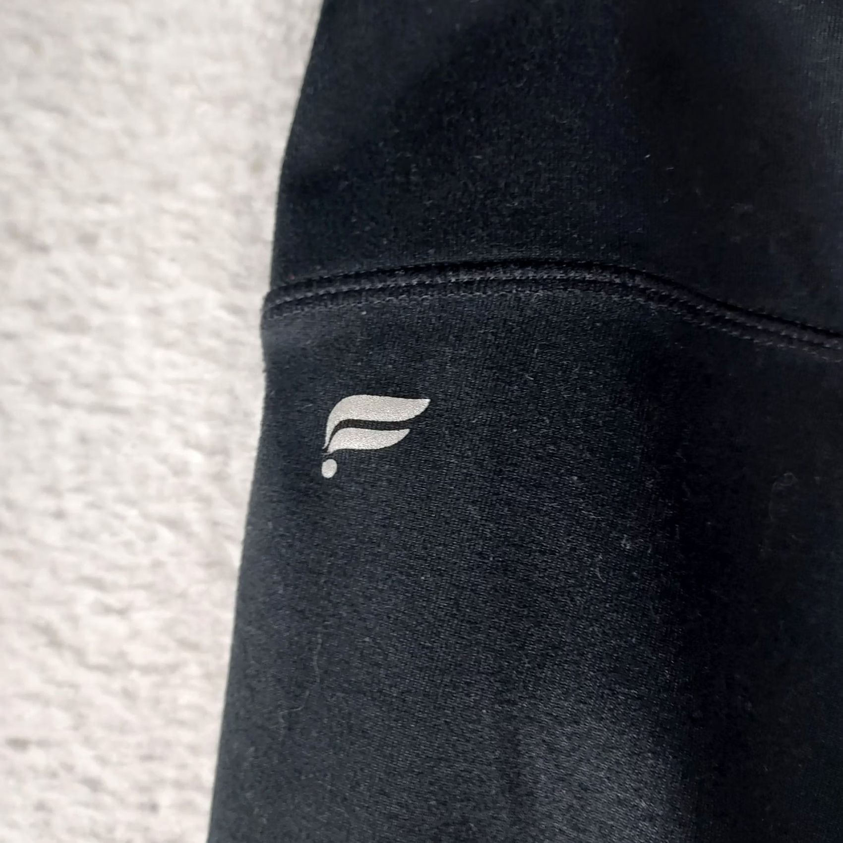 Fabletics Fabletics Women's S PowerHold High Rise 7/8 Leggings Black Compression Leg Skinny Activewear Yoga Pants MS Size 28" / US 6 / IT 42 - 7 Thumbnail