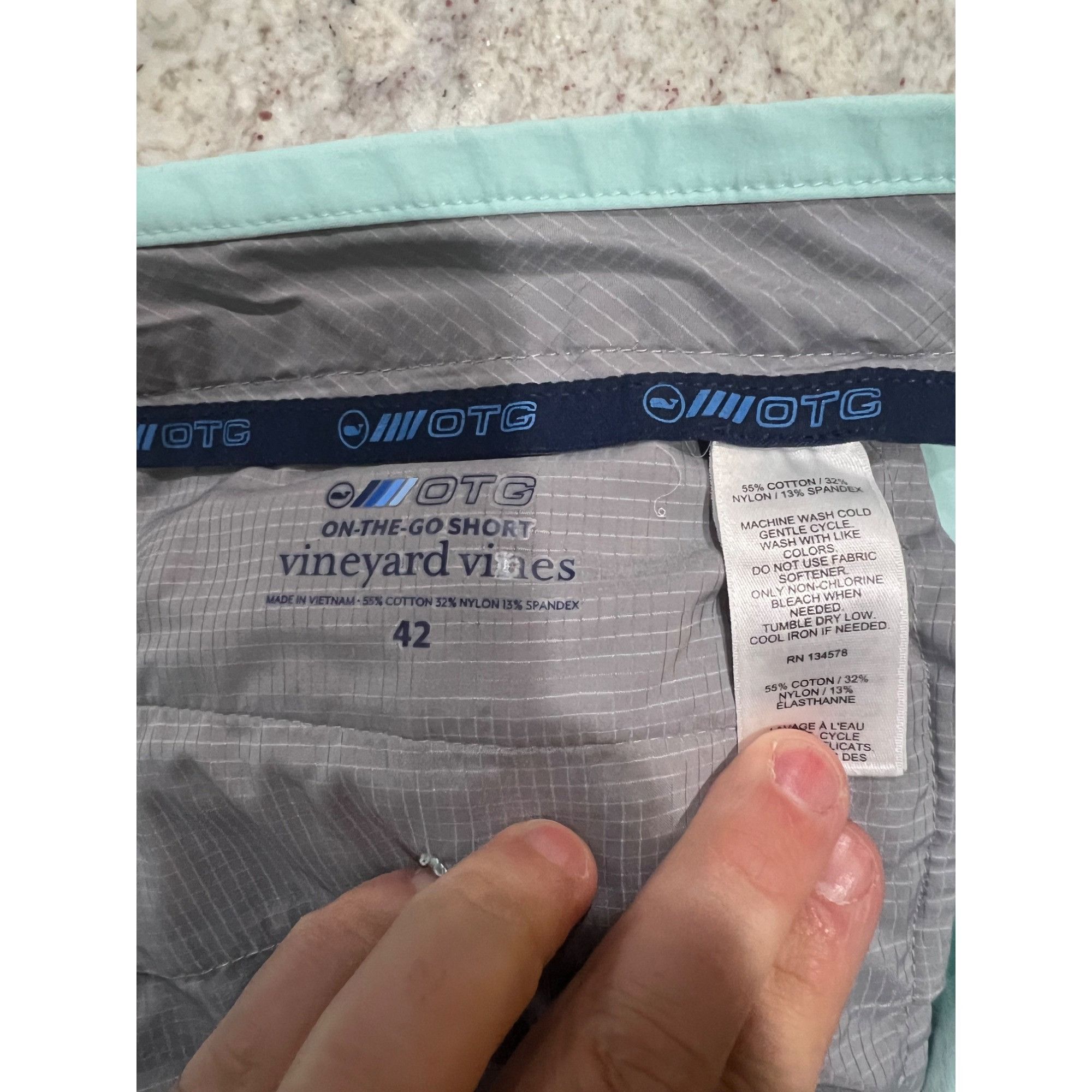 Vineyard Vines Vineyard Vines Mens OTG Performance Shorts - Size 42 Size US 42 / EU 58 - 3 Thumbnail