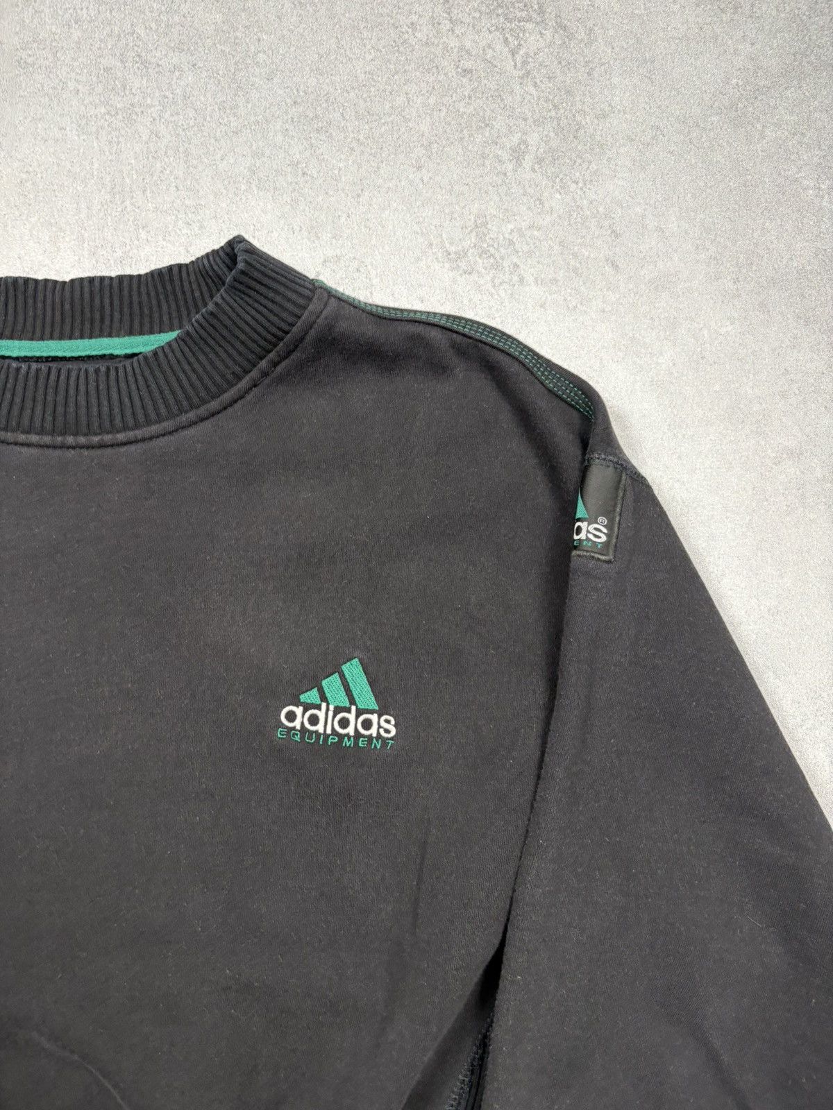 Adidas Vintage 90s Adidas Equipment Cropped Sweatshirt Black Logo M Size M / US 6-8 / IT 42-44 - 4 Thumbnail