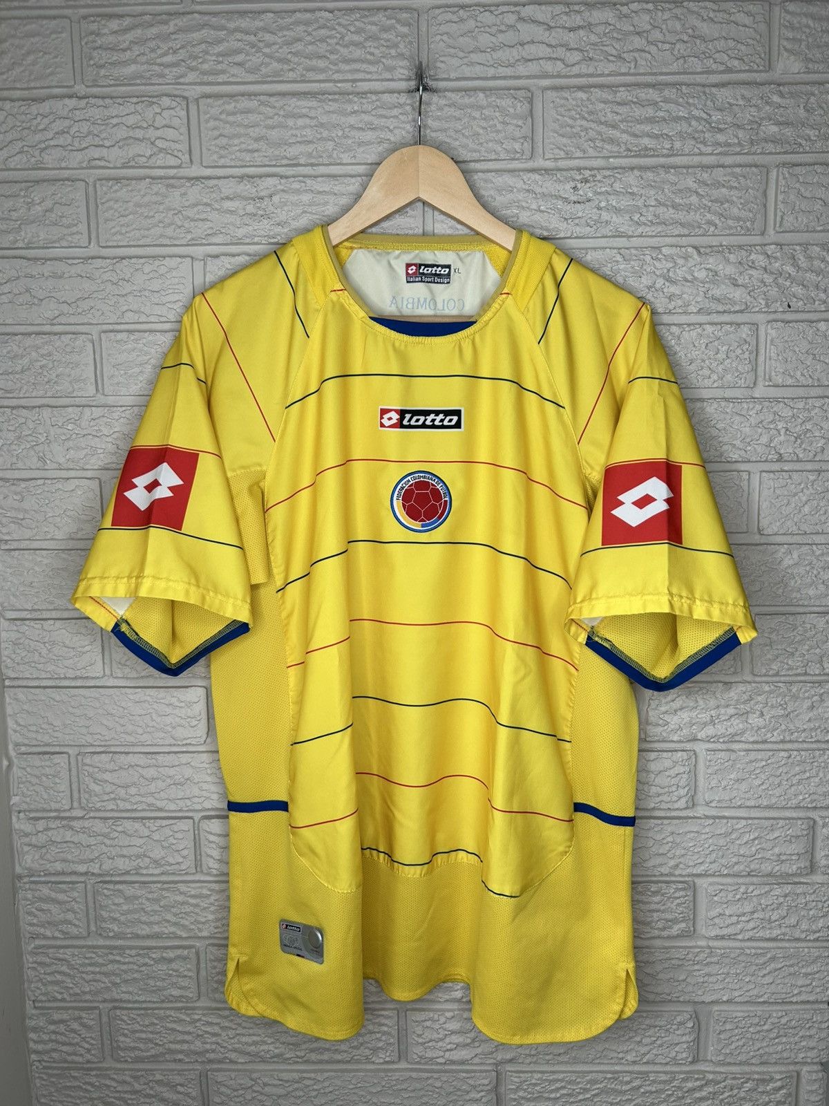 Vintage Lotto Colombia 2004 Home Soccer Jersey