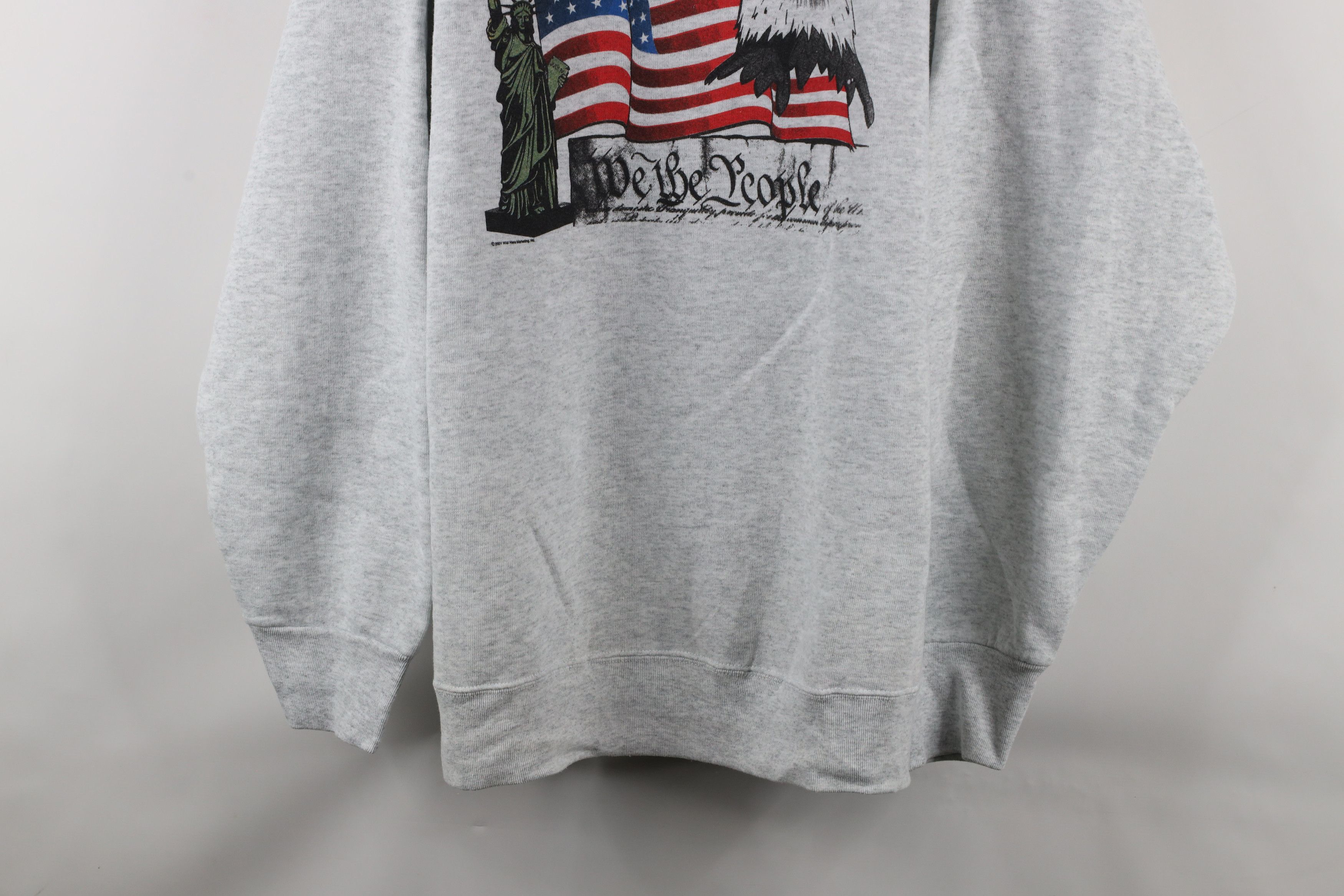 Vintage Vintage Y2K 2001 Indivisible USA Flag Eagle Sweatshirt Gray Size US XXL / EU 58 / 5 - 3 Thumbnail