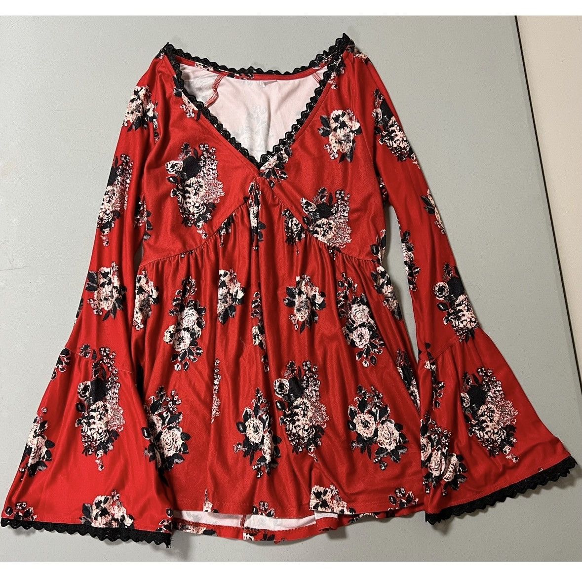 Vintage Red Floral Lace Frilly Bell Sleeve Shirt Top Blouse Size M🌹✨ Size M / US 6-8 / IT 42-44 - 1 Thumbnail