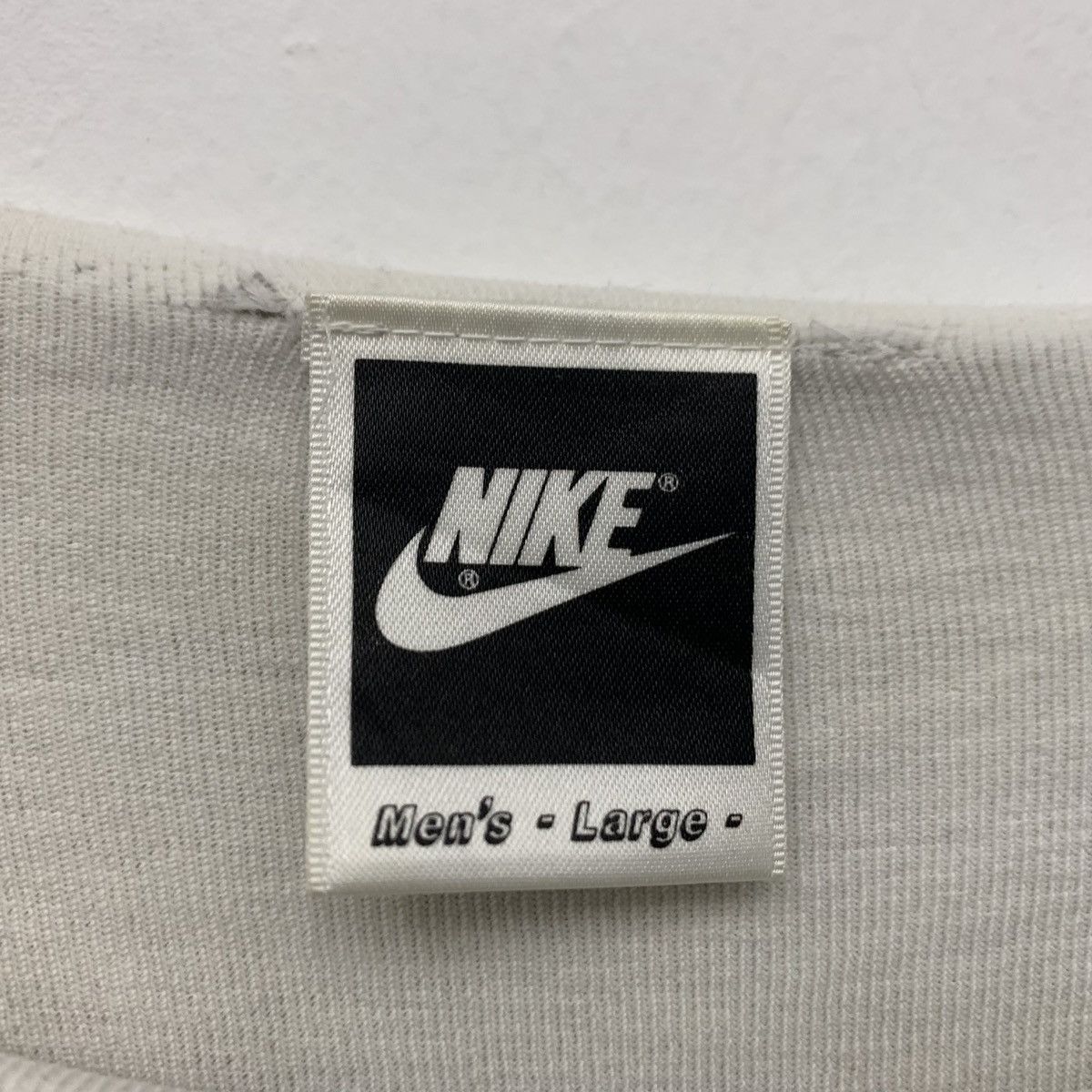 Nike Vintage 80s Nike Cropped Top T-shirt Size L / US 10 / IT 46 - 7 Thumbnail