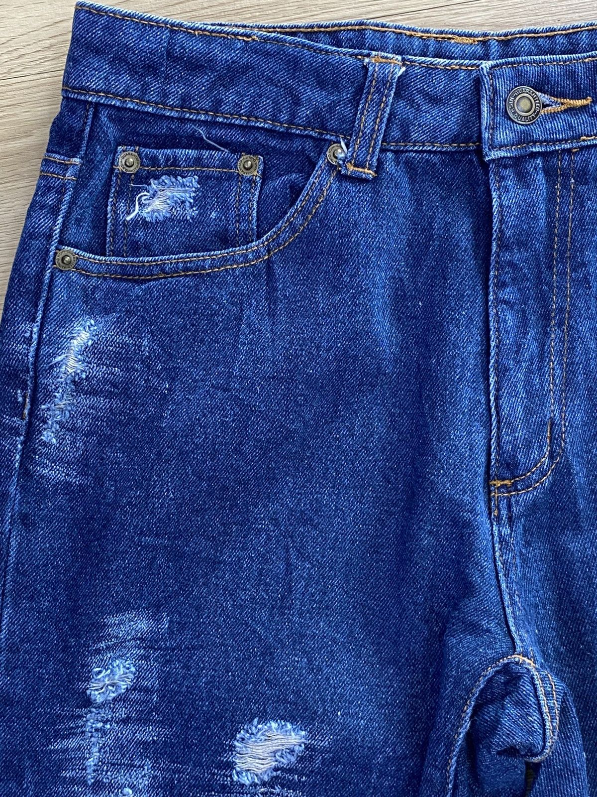 Japanese Brand Japanese Vintage Distress Hairy Leg Loose Style Jeans Size US 29 - 10 Thumbnail
