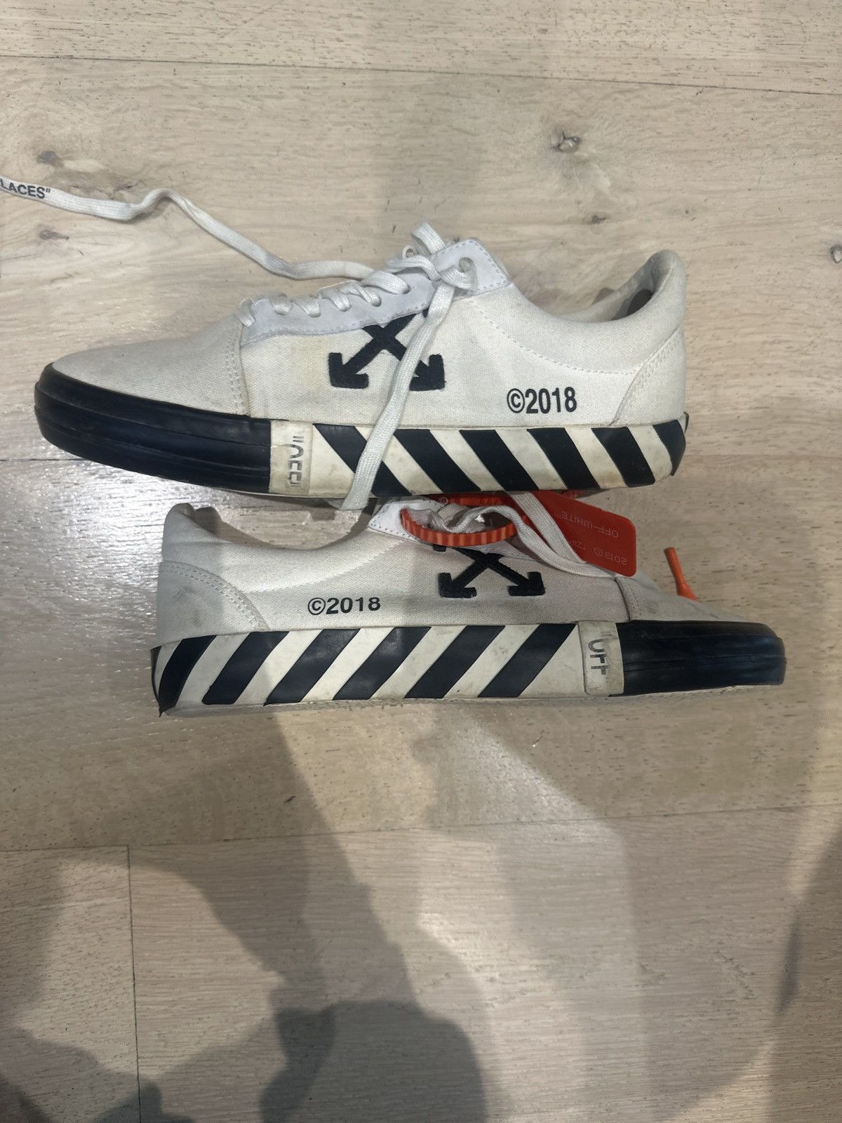 Off-White Off-white/virgin abloh low top sneaker Size US 8.5 / EU 41-42 - 7 Thumbnail