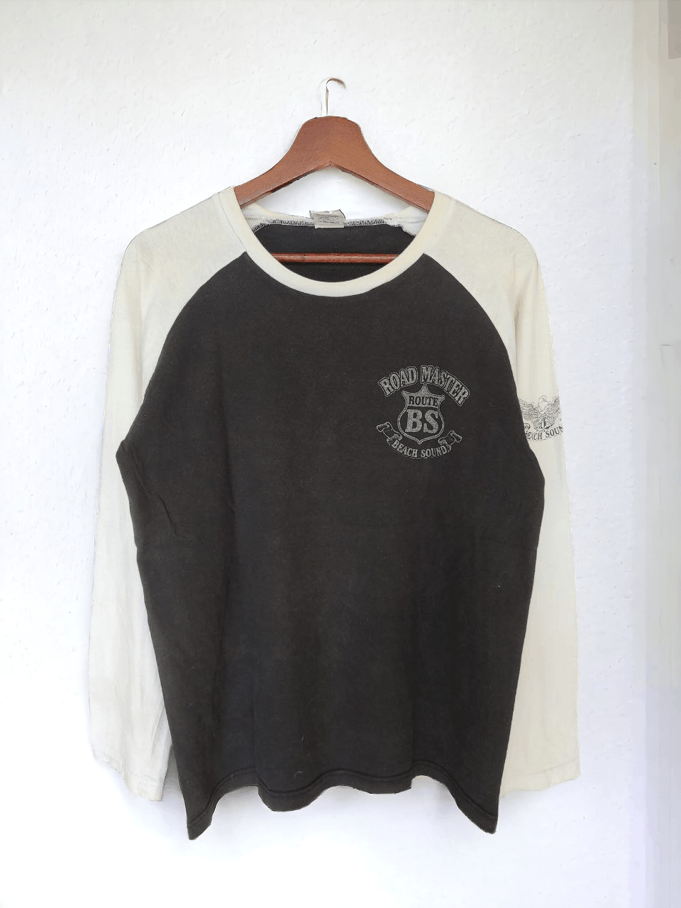 Mickey Mouse MICKEY MOUSE Road Master Motor Sound Big Graphic Raglan Tee Size US M / EU 48-50 / 2 - 2 Thumbnail