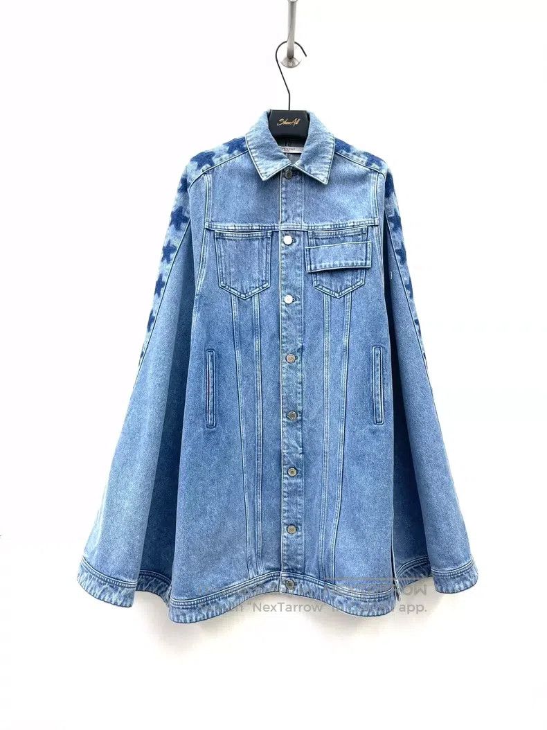 Givenchy Givenchy Vintage Blue Cloak Starry Denim Jacket Size US M / EU 48-50 / 2 - 1 Thumbnail