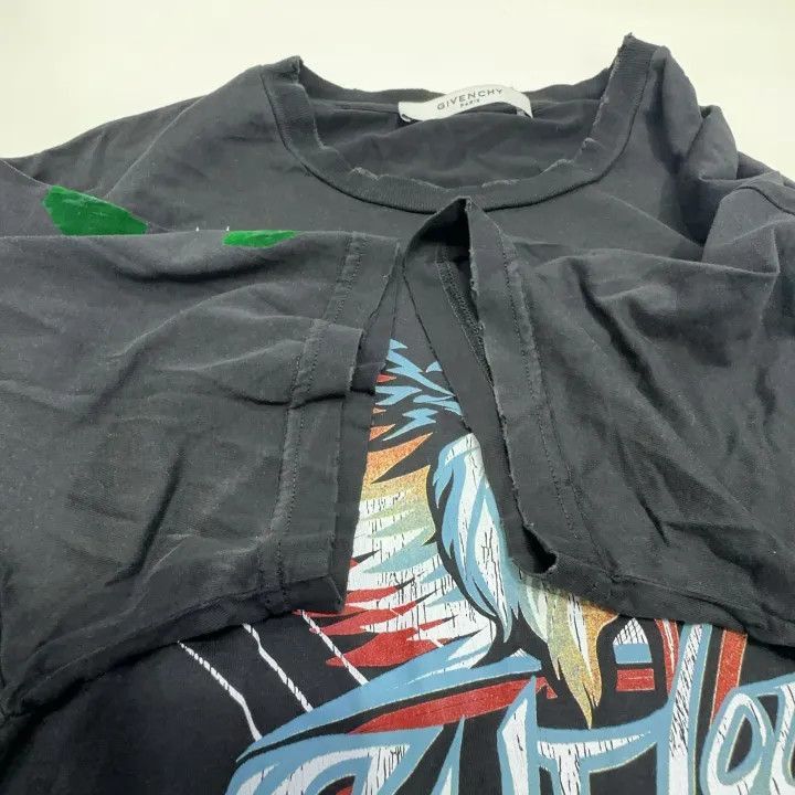 Givenchy Givenchy Givenchy SS23 Graphic Print Short Sleeve Tshirt - Size US S / EU 44-46 / 1 - 8 Thumbnail