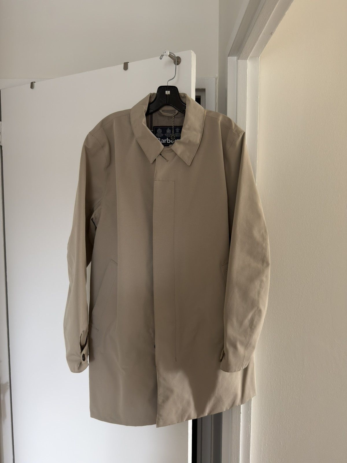 Barbour Barbour Colt Men's Trench Jacket - Size L Size US L / EU 52-54 / 3 - 1 Thumbnail