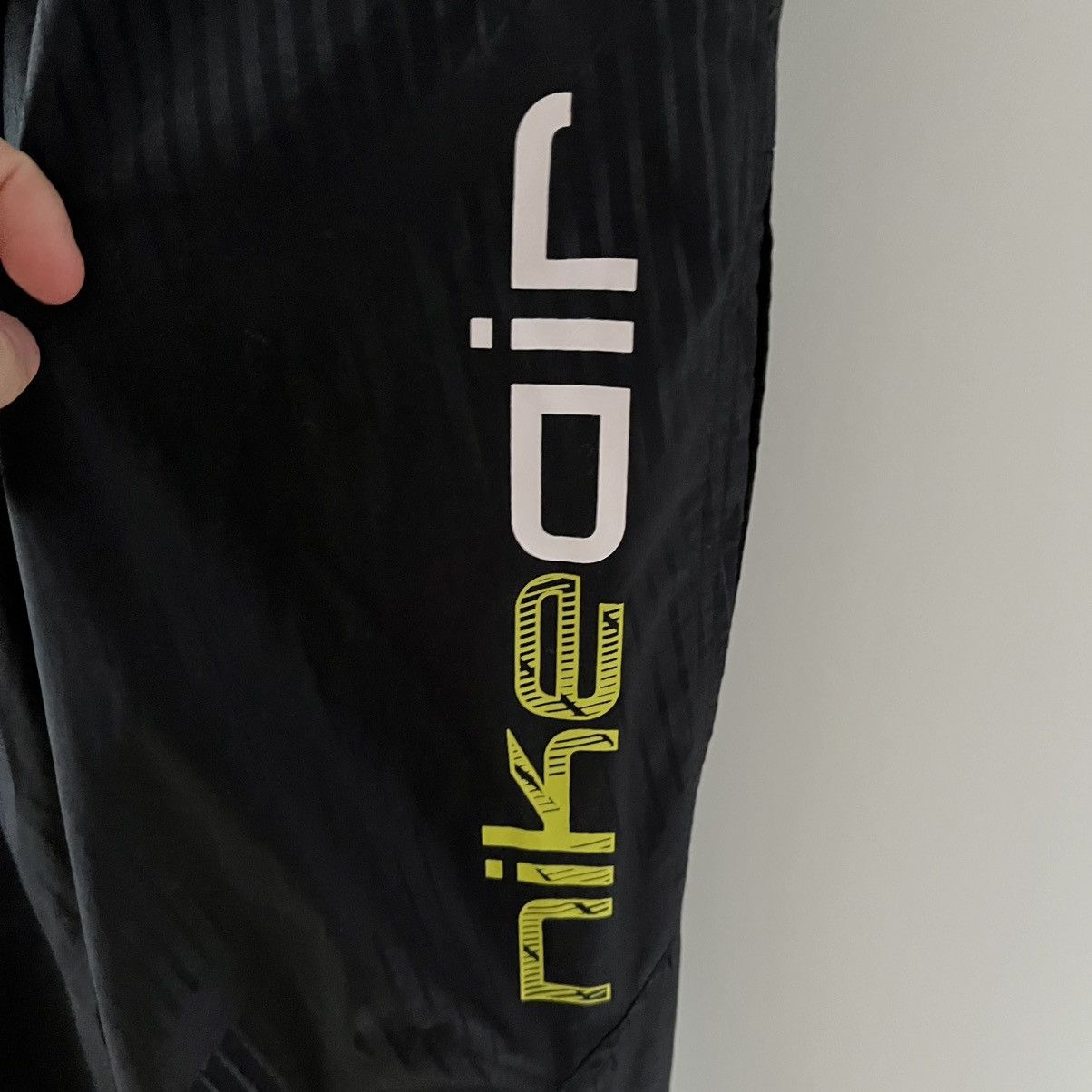 Nike Nike Swoosh Nylon Track Black Sweatpants Streetwear Baggy Size US 32 / EU 48 - 5 Thumbnail