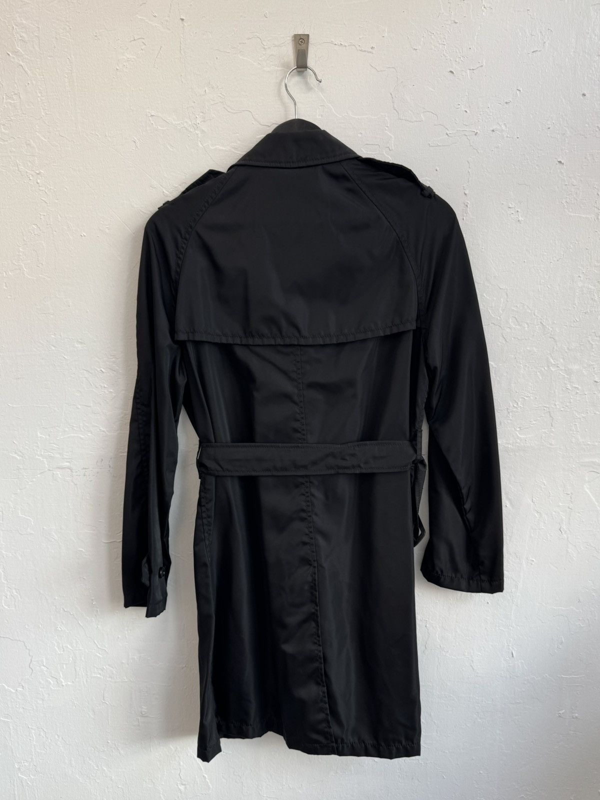 Prada NYLON DOUBLE BREASTED JACKET Size M / US 6-8 / IT 42-44 - 2 Thumbnail