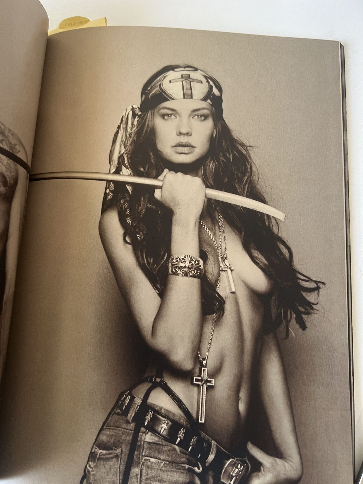 Chrome Hearts Chrome Hearts Magazine + Poster Series 2 Vol. 3 Mook Book Size ONE SIZE - 11 Thumbnail
