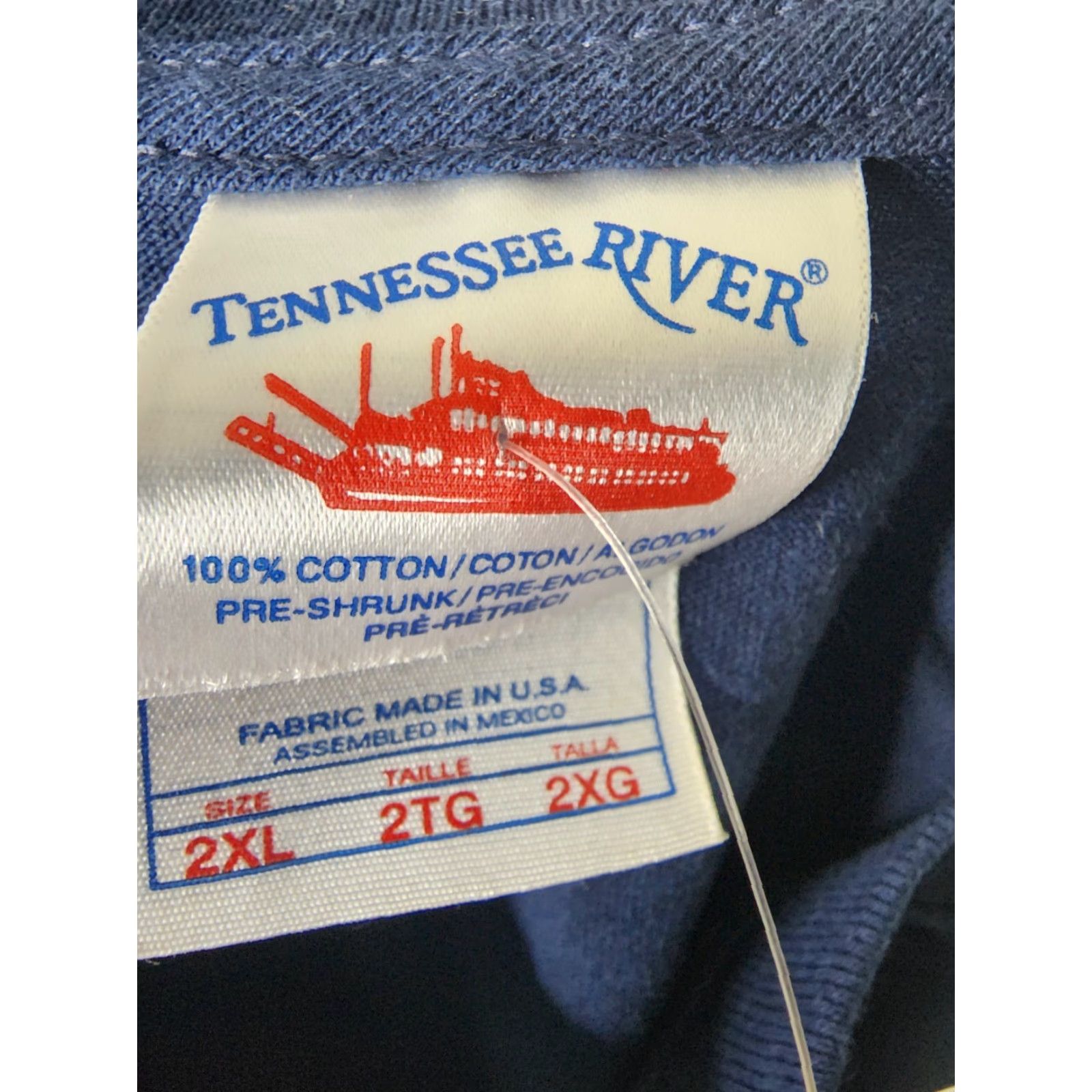 Vintage VINTAGE Tennessee River American Flag Pride Basketball T-Shirt Mens 2XL Blue Graphic Print Classic Short Sleeve Crew Neck Shirt Size US XXL / EU 58 / 5 - 3 Thumbnail