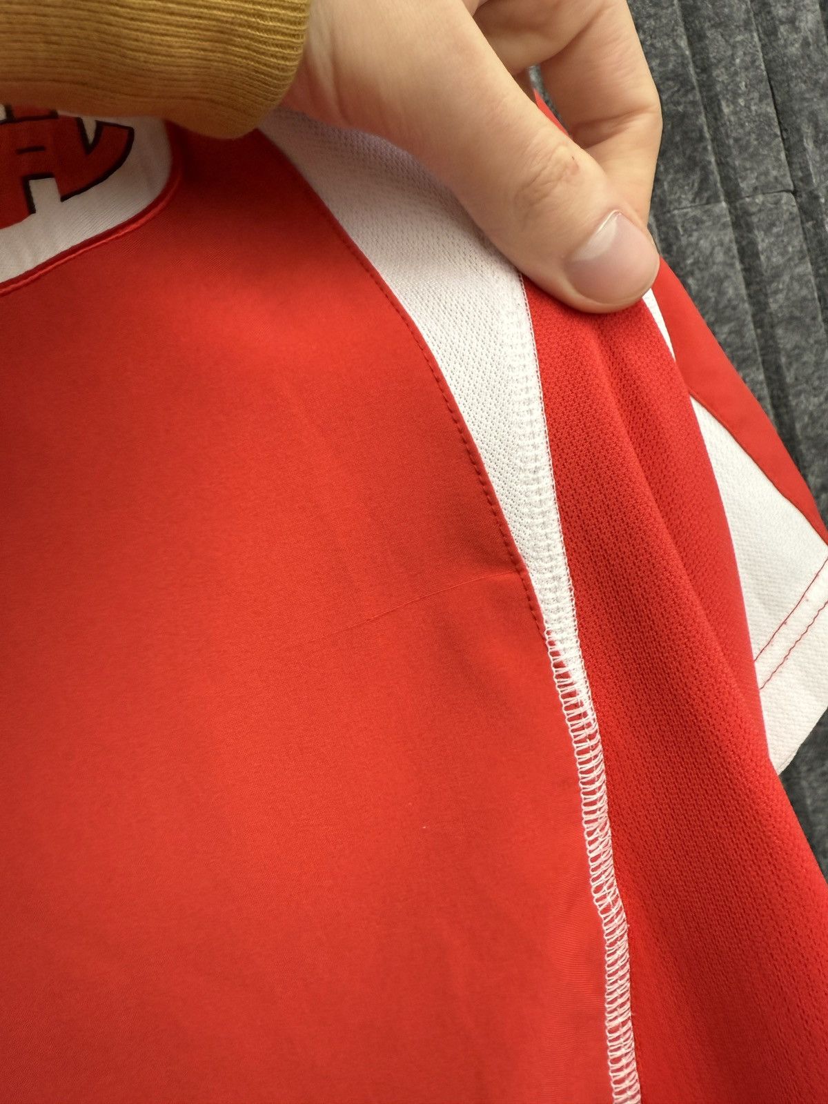 Puma Vintage Puma Switzerland Football Home Jersey Wicky #8 Size US L / EU 52-54 / 3 - 9 Thumbnail