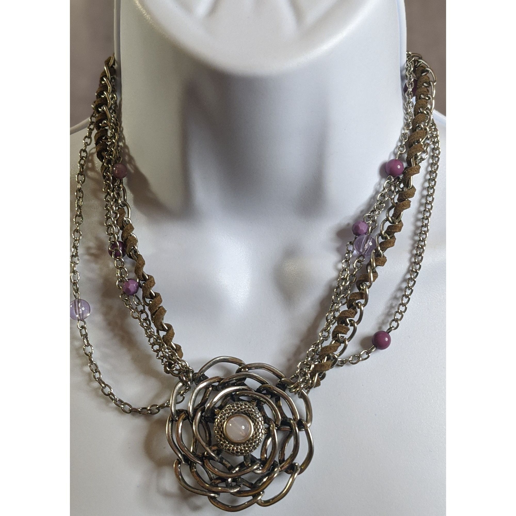 Other Vintage Fairycore Multi-Strand Necklace With Rose Pendant & Size ONE SIZE - 1 Thumbnail