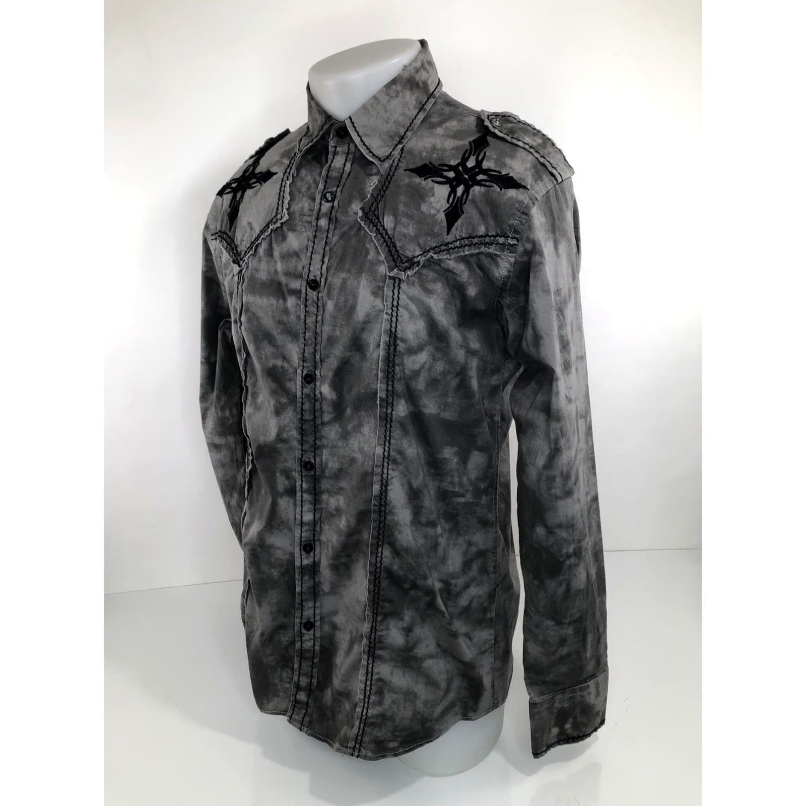 Roar VINTAGE Roar Embroidered Mens L Button-Up Shirt Tribal Epaulets Gray / Black EXCELLENT Size US L / EU 52-54 / 3 - 5 Thumbnail