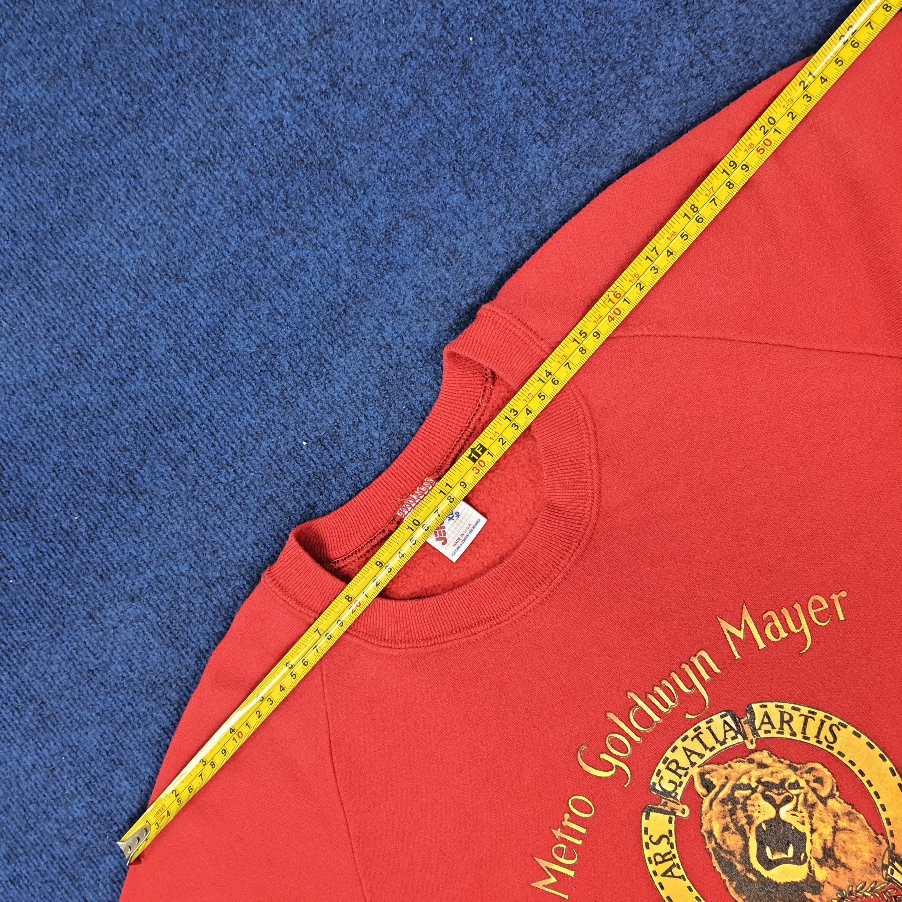 Vintage Vintage Metro Goldwyn Mayer America Movie Company Sweatshirt Size US M / EU 48-50 / 2 - 7 Thumbnail
