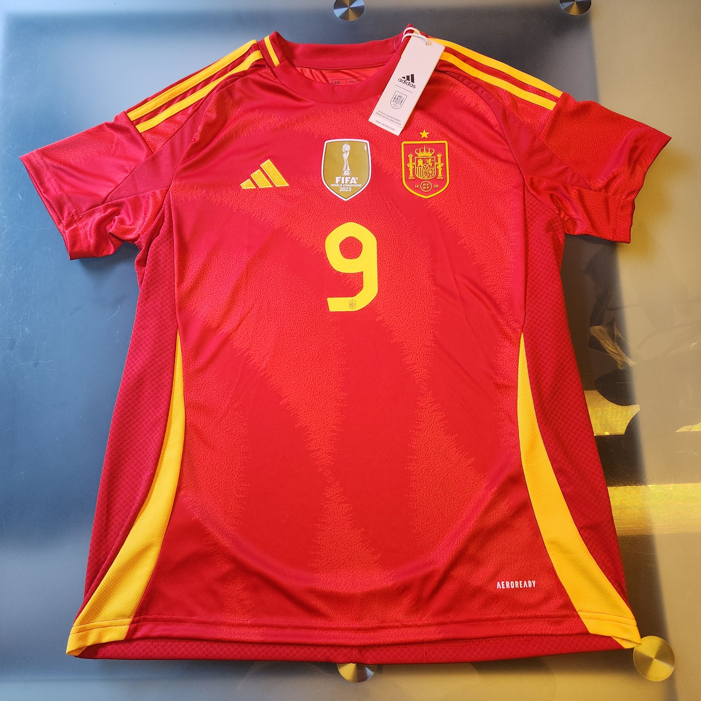 Adidas Authentic Spain GAVI 2024-2025 24/25 Home Jersey Shirt Kit Size L / US 10 / IT 46 - 2 Thumbnail