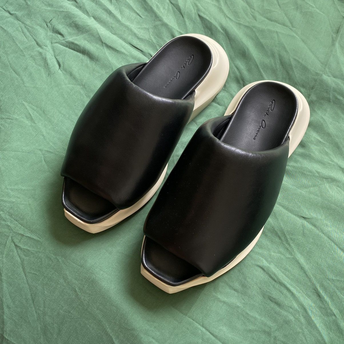 Rick Owens Rick Owens Puffer Slider Size US 6 / EU 39 - 16 Thumbnail