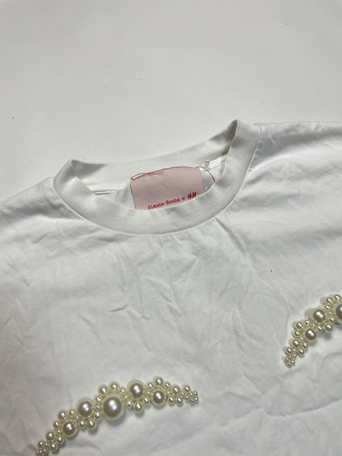 Simone Rocha Simone Rocha x H&M Pearl Embellished White T-Shirt Size M Size M / US 6-8 / IT 42-44 - 2 Thumbnail