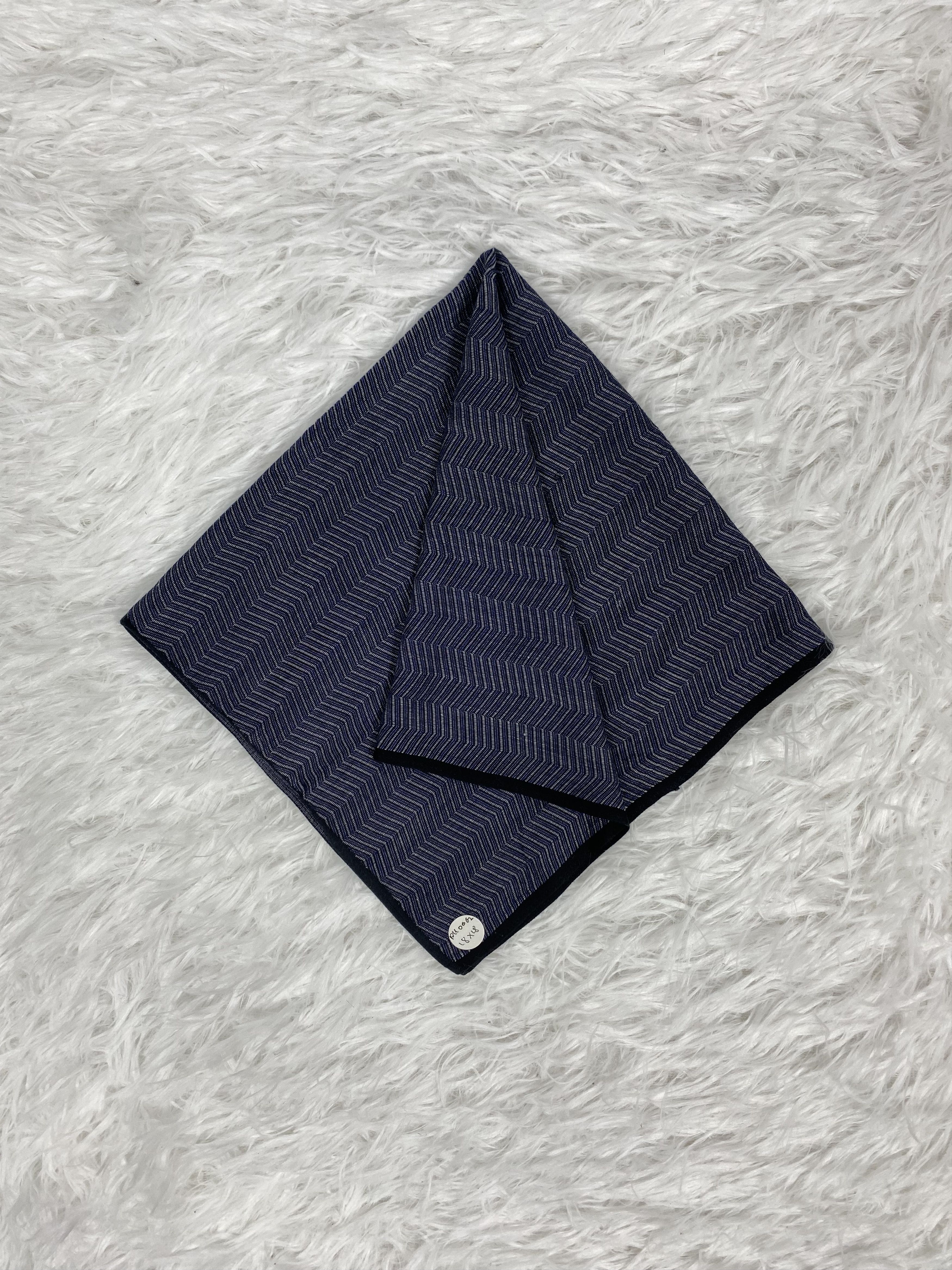 Calvin Klein Vintage Calvin Klein Handkerchief PH0062 Size ONE SIZE - 1 Thumbnail