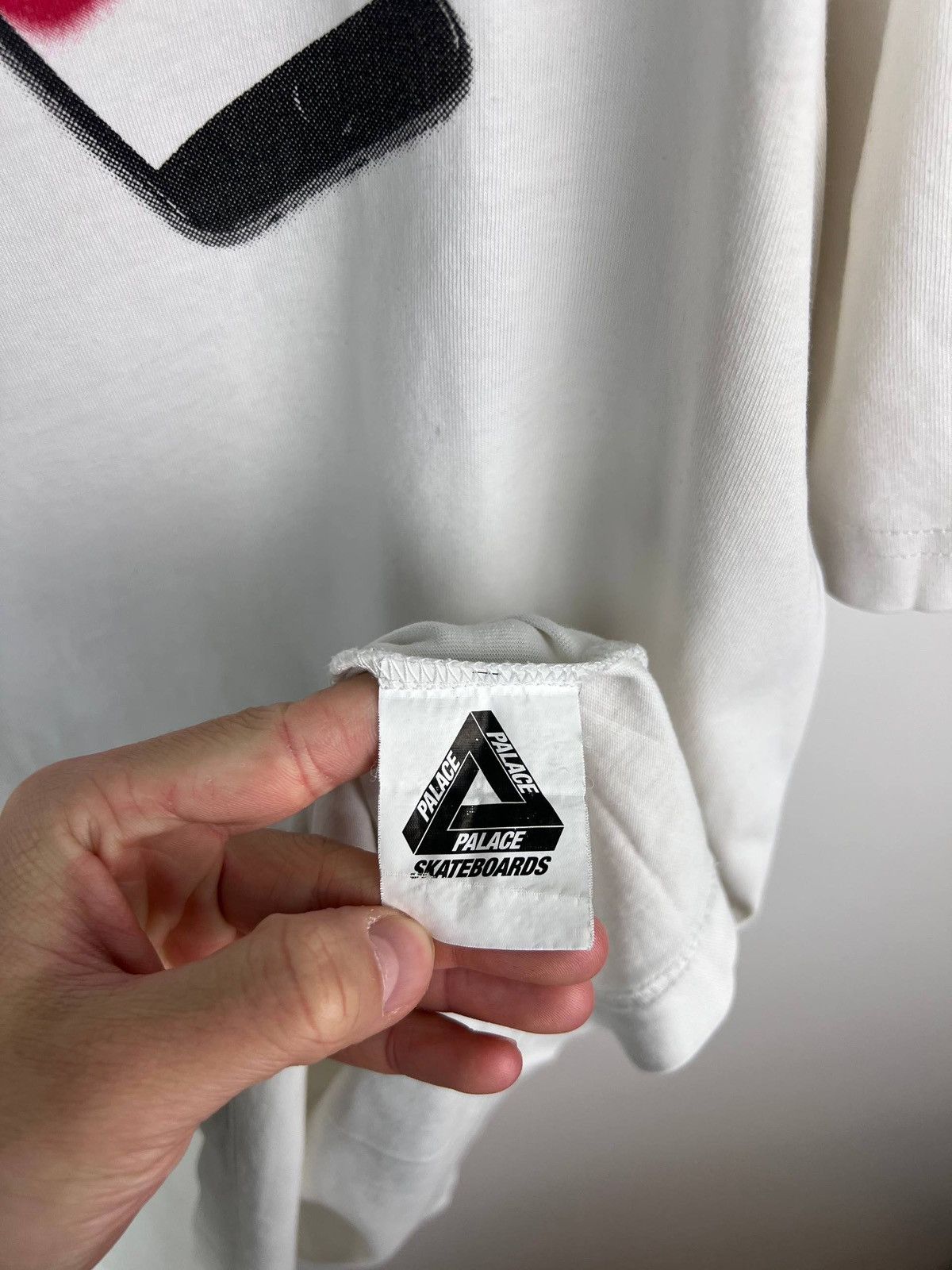 Palace Palace Skateboards Tri Phone streetwear t-shirts size XL Size US XL / EU 56 / 4 - 6 Thumbnail