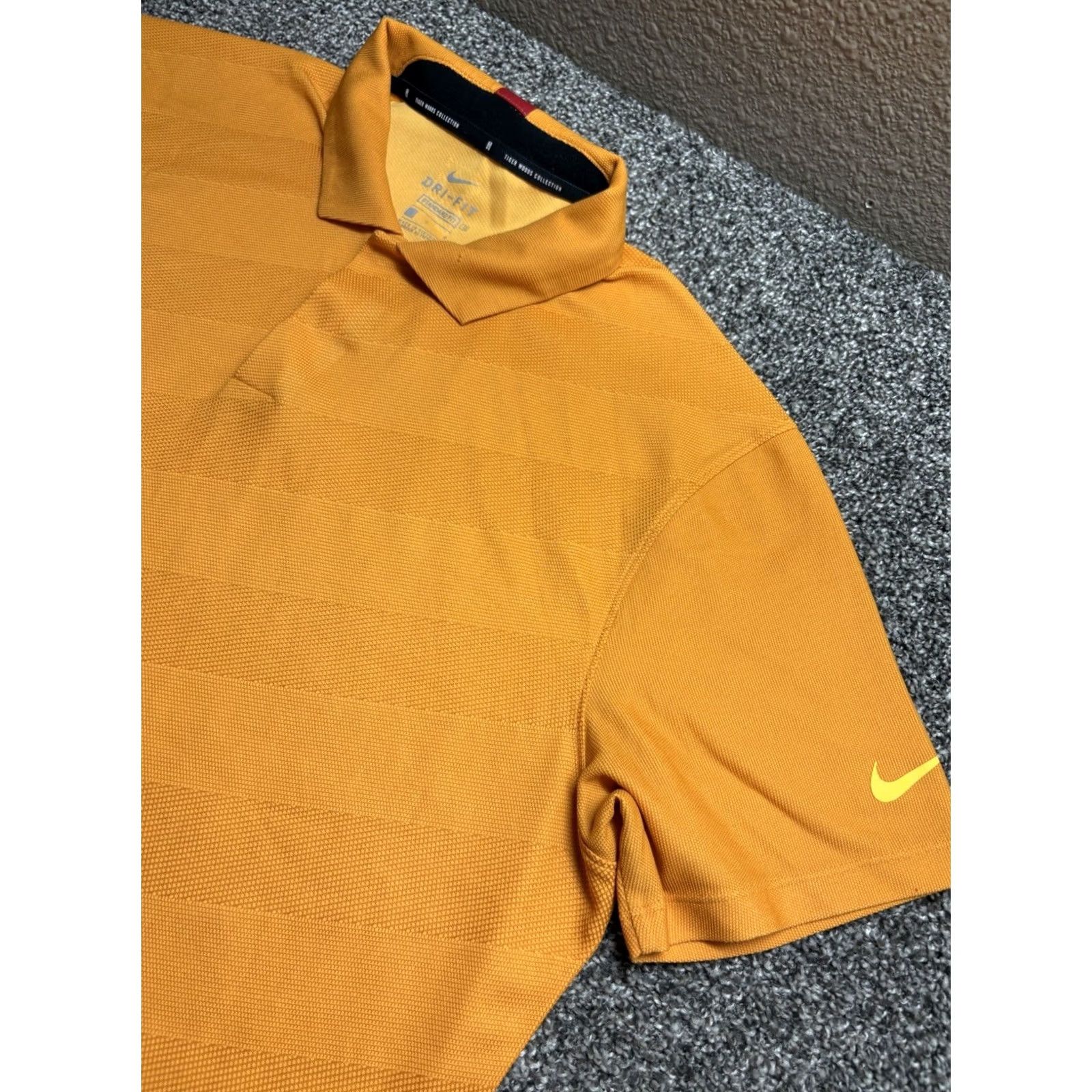 Nike VINTAGE Nike Tiger Woods Polo Mens Large Orange Striped Golf Shirt Snap Collar CK6313 Size US L / EU 52-54 / 3 - 3 Thumbnail
