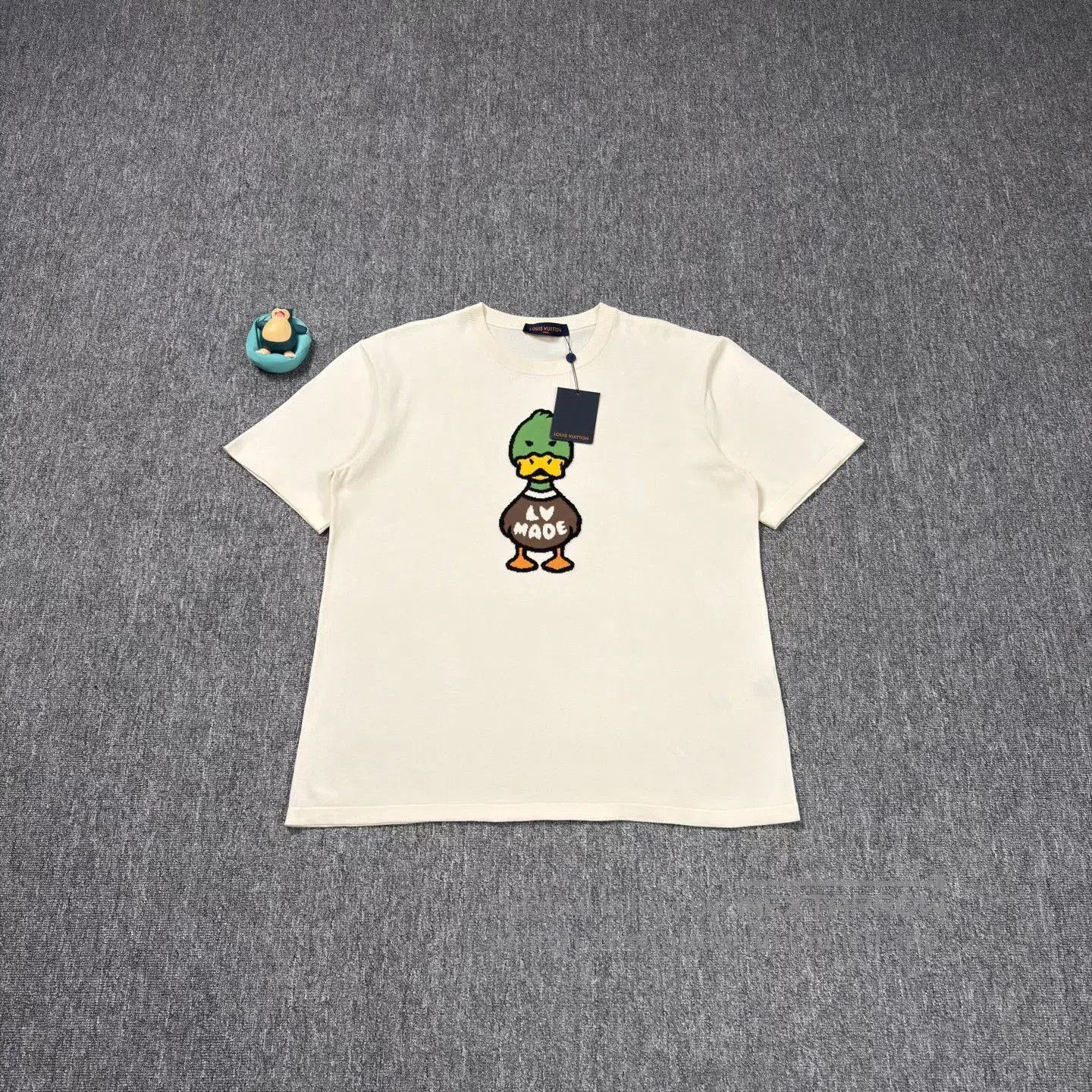 Louis Vuitton LV Nigo Collaboration Beige Duck Print T-Shirt. Size US XXL / EU 58 / 5 - 1 Thumbnail