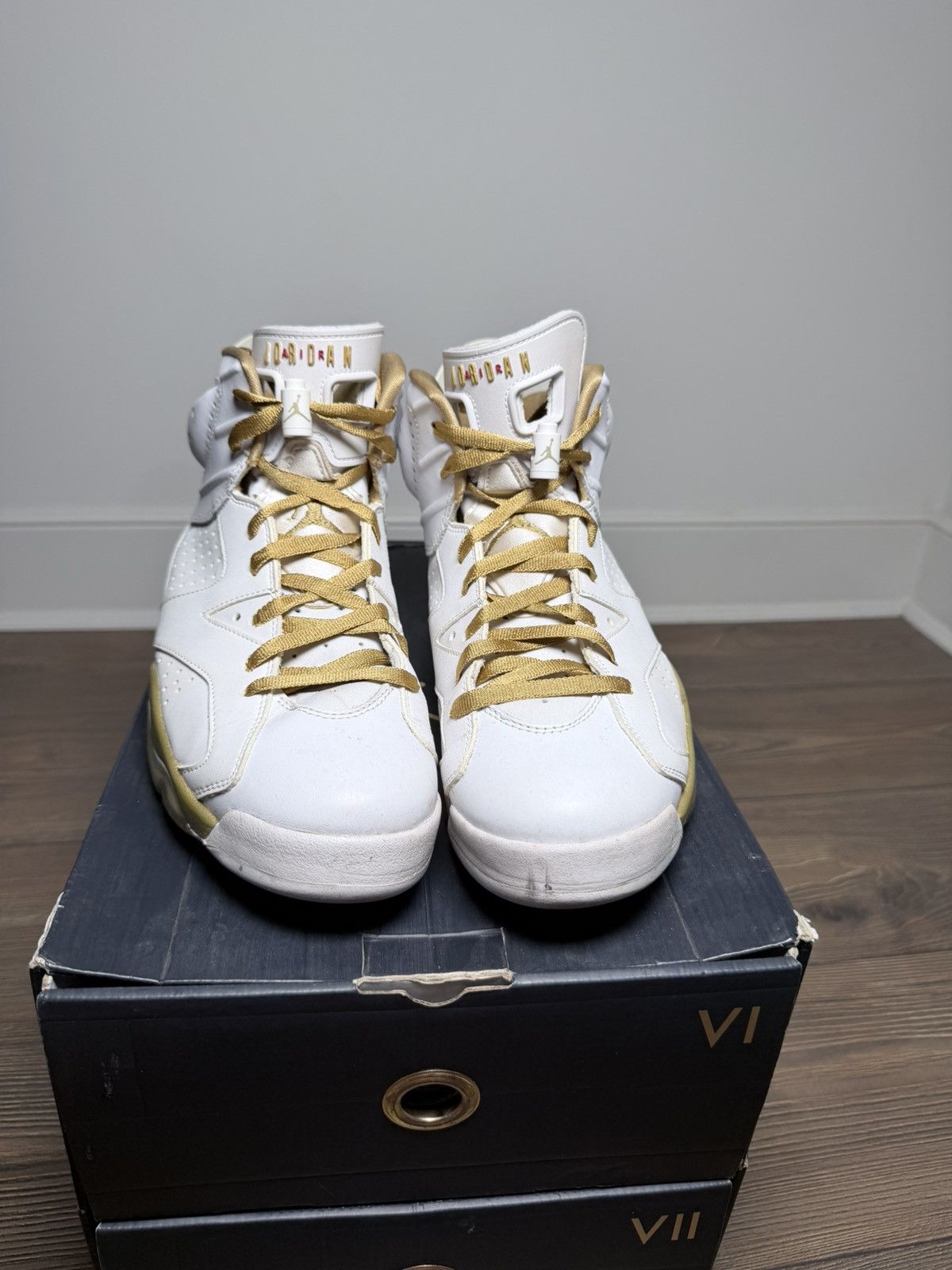 Jordan Brand Air Jordan 6 & 7 “Golden Moments Pack” GMP – Size 10.5 Size US 10.5 / EU 43-44 - 2 Thumbnail