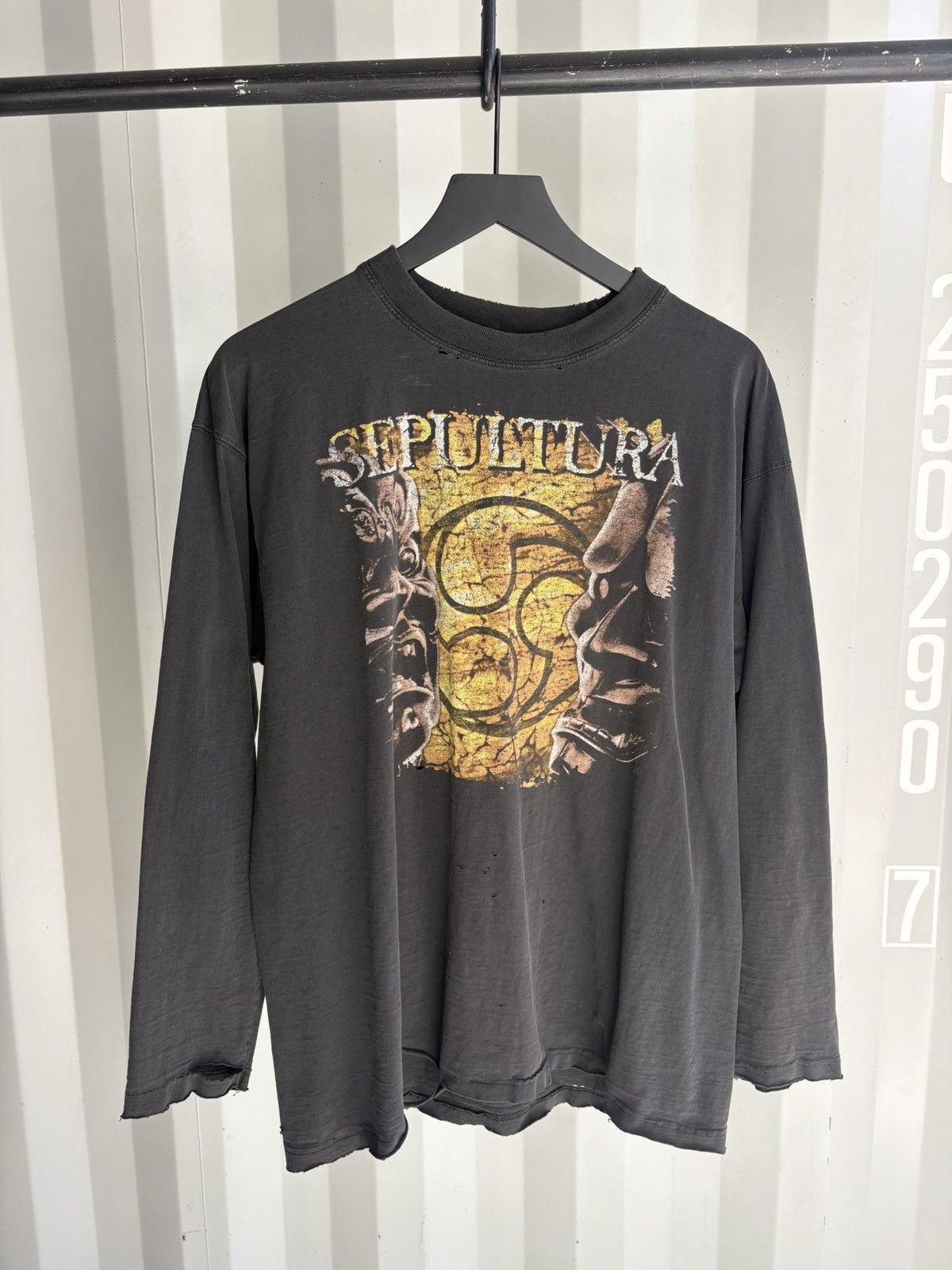 Band Tees Vintage Sepultura Shirt Faded Distressed Grunge Thrash Band Size US XL / EU 56 / 4 - 1 Thumbnail