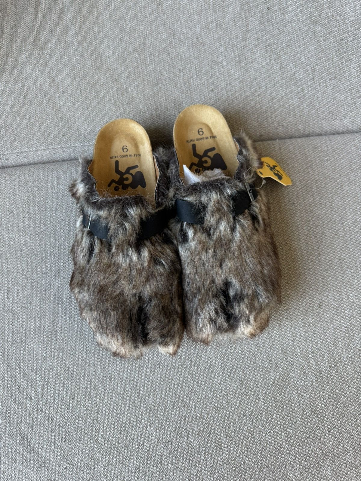 ROSE IN GOOD FAITH Goat Tabi Mule | Grailed